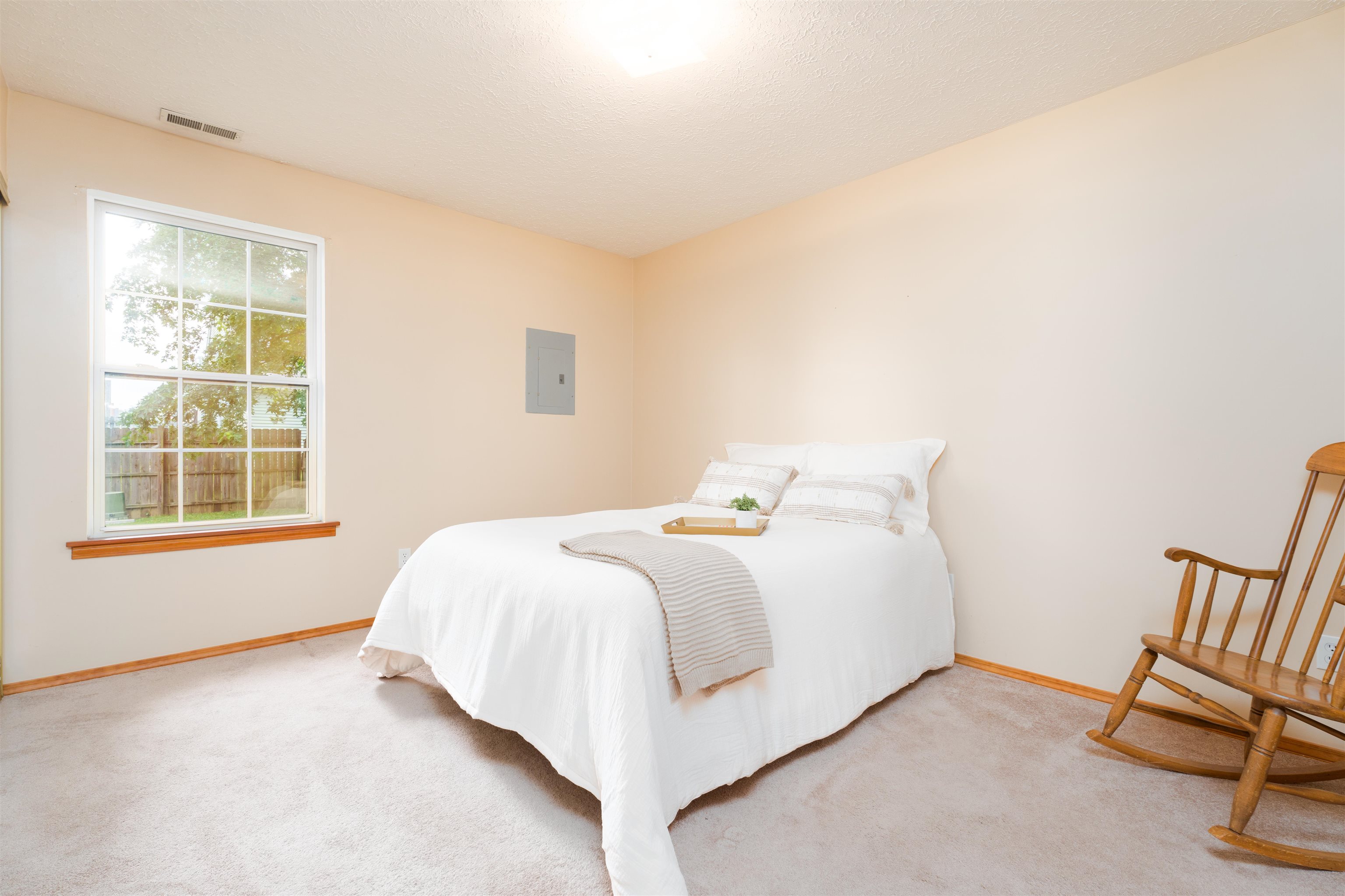 2537 Lake Pointe, Owensboro, Kentucky 42301, 2 Bedrooms Bedrooms, ,1 BathroomBathrooms,Single Family Residence,For Sale,Lake Pointe,90247