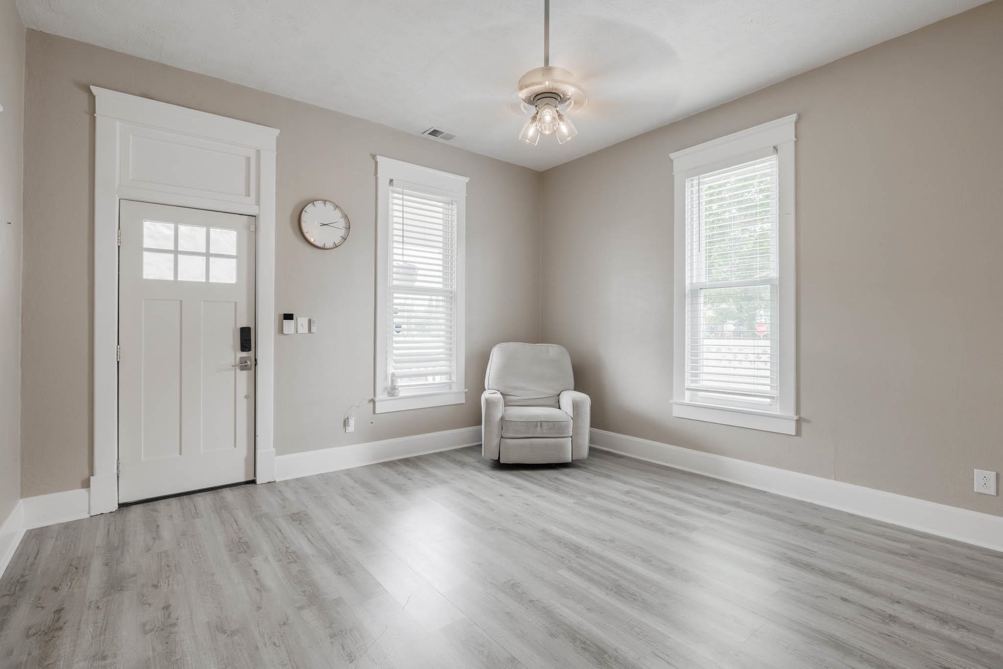 422 Clay Street, Owensboro, Kentucky 42303, 2 Bedrooms Bedrooms, ,1 BathroomBathrooms,Single Family Residence,For Sale,Clay Street,90249