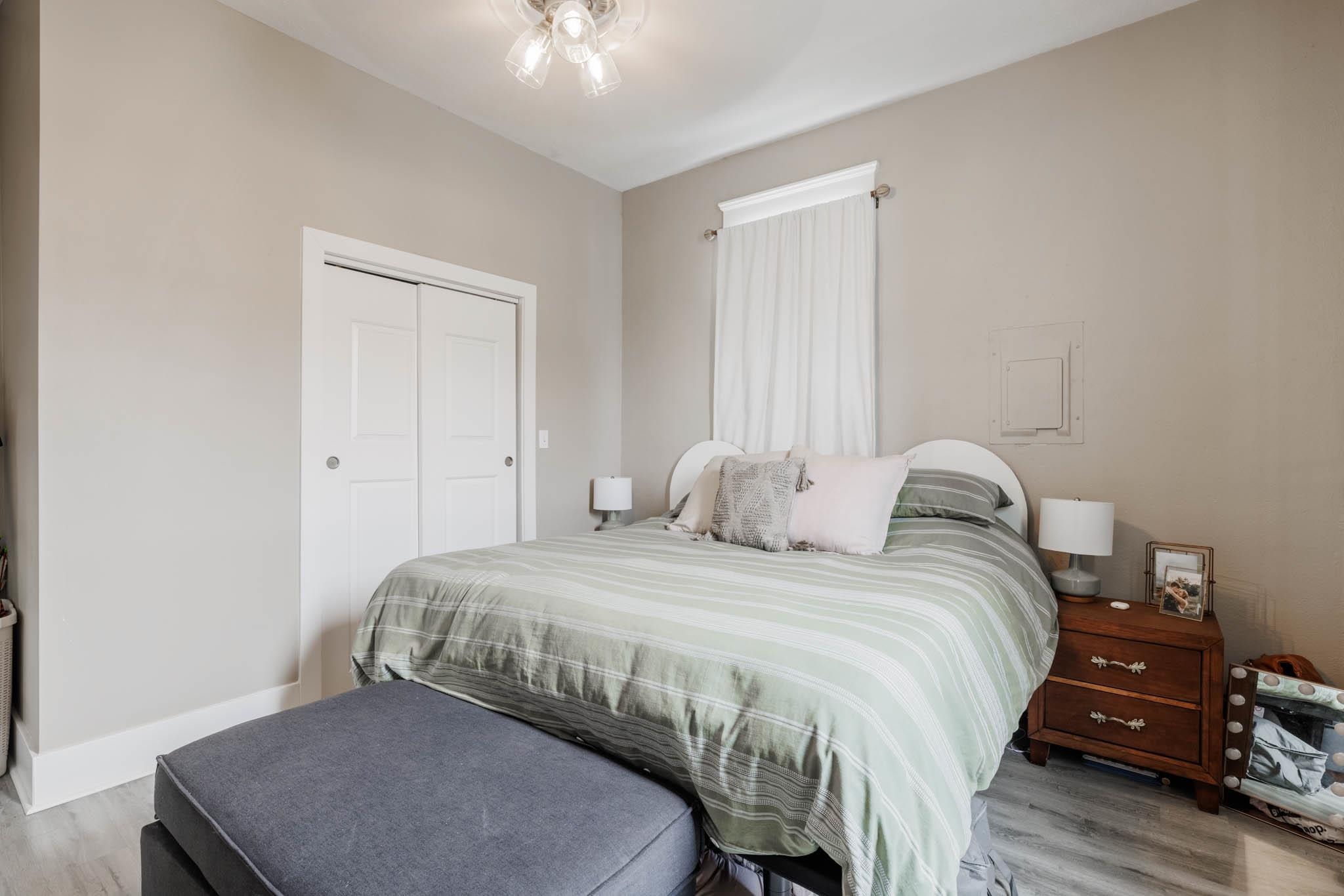 422 Clay Street, Owensboro, Kentucky 42303, 2 Bedrooms Bedrooms, ,1 BathroomBathrooms,Single Family Residence,For Sale,Clay Street,90249