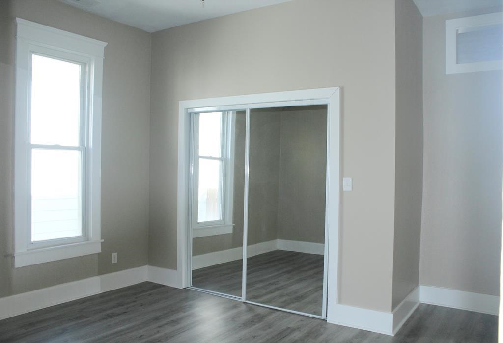 422 Clay Street, Owensboro, Kentucky 42303, 2 Bedrooms Bedrooms, ,1 BathroomBathrooms,Single Family Residence,For Sale,Clay Street,90249