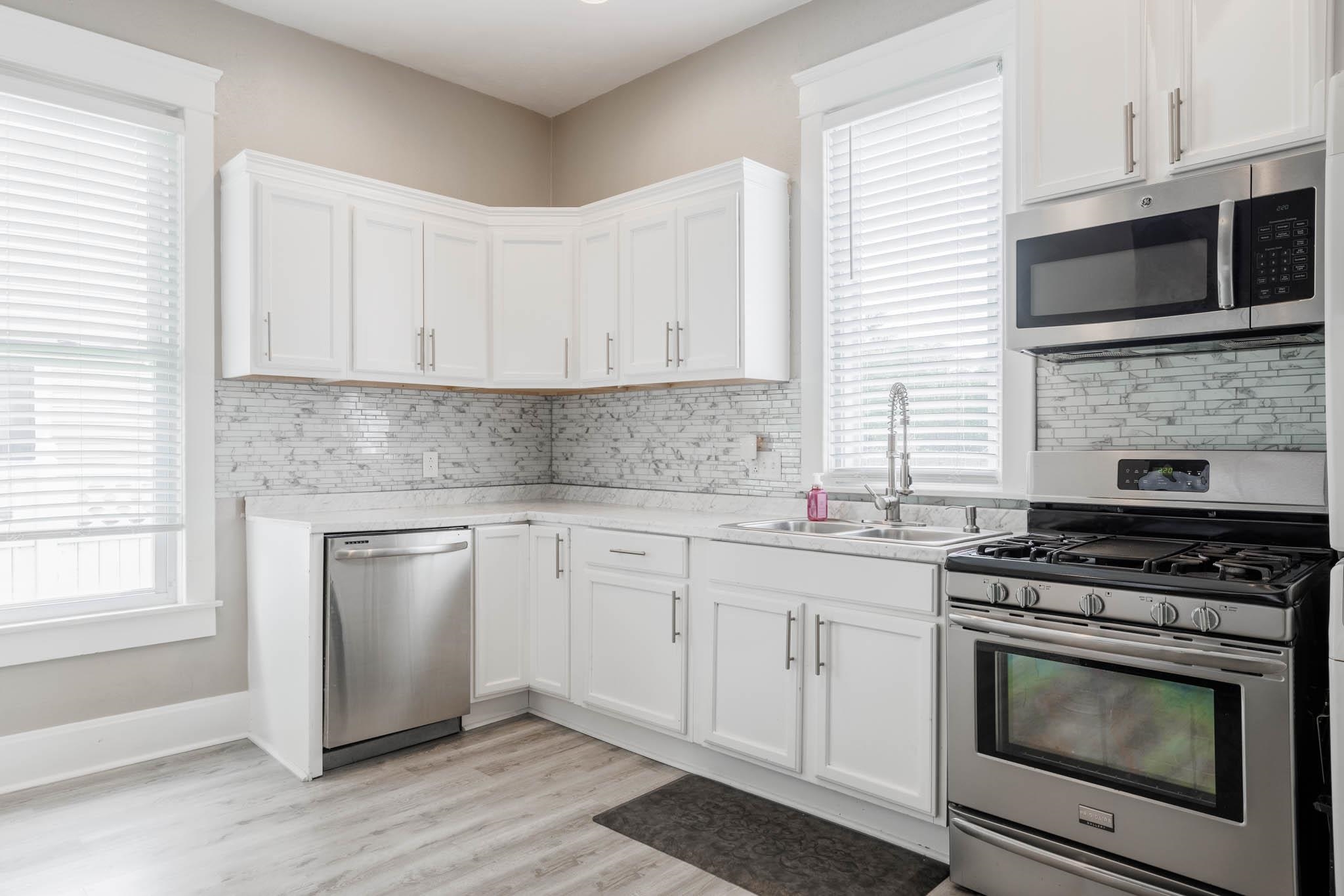 422 Clay Street, Owensboro, Kentucky 42303, 2 Bedrooms Bedrooms, ,1 BathroomBathrooms,Single Family Residence,For Sale,Clay Street,90249