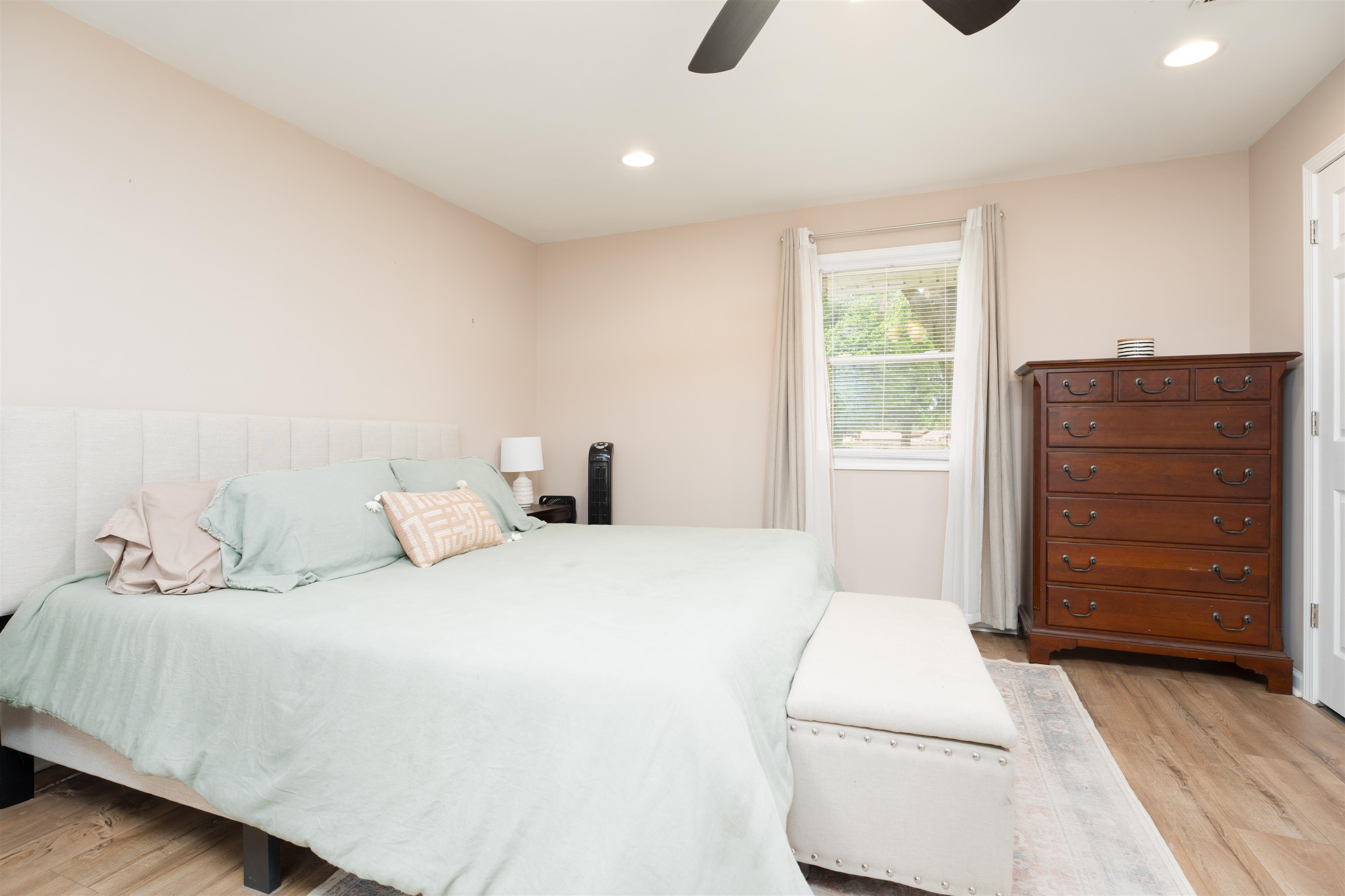 5136 West 5th Street Road, Owensboro, Kentucky 42301, 3 Bedrooms Bedrooms, ,2 BathroomsBathrooms,Single Family Residence,For Sale,West 5th Street Road,90250