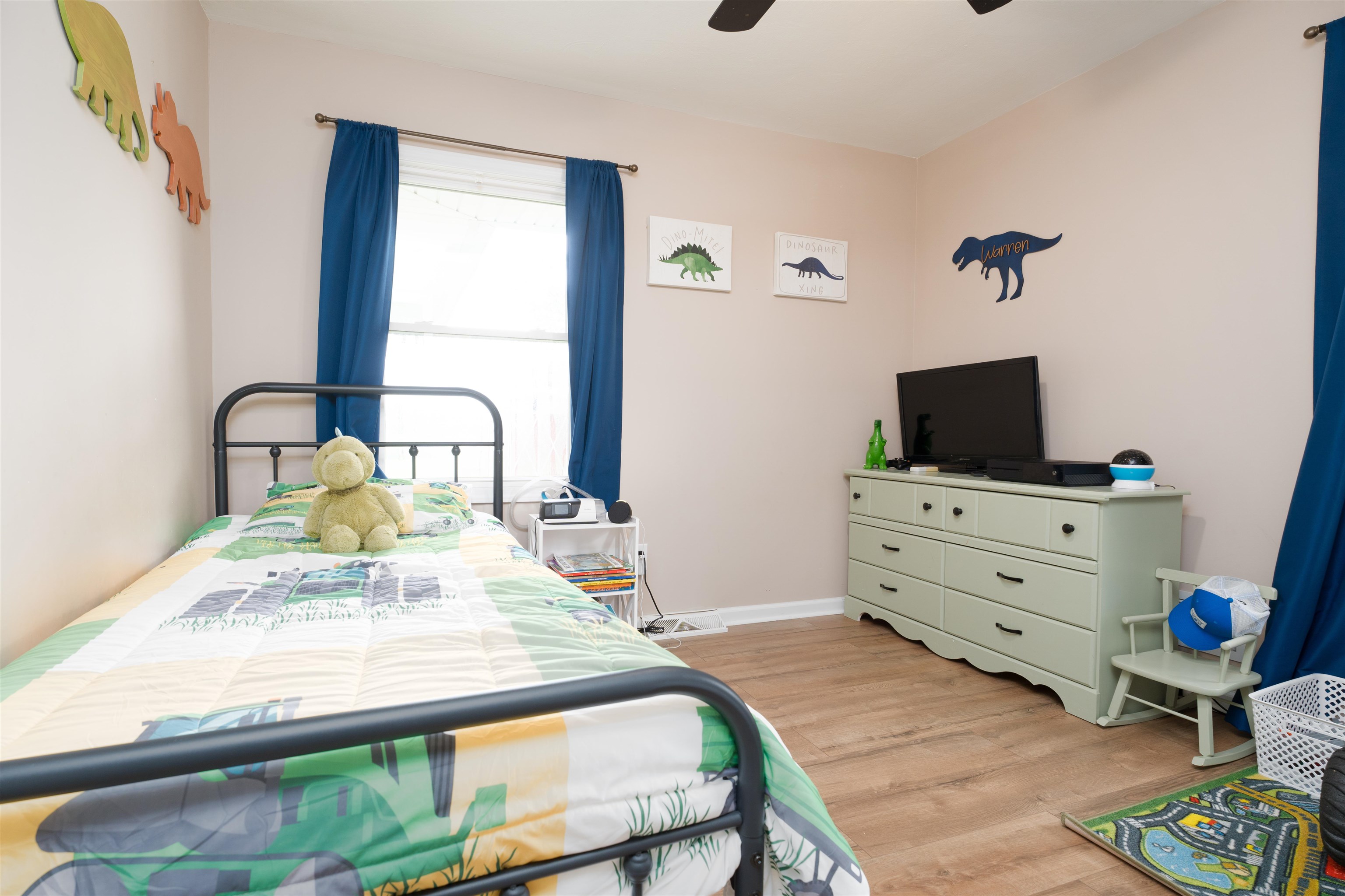 5136 West 5th Street Road, Owensboro, Kentucky 42301, 3 Bedrooms Bedrooms, ,2 BathroomsBathrooms,Single Family Residence,For Sale,West 5th Street Road,90250