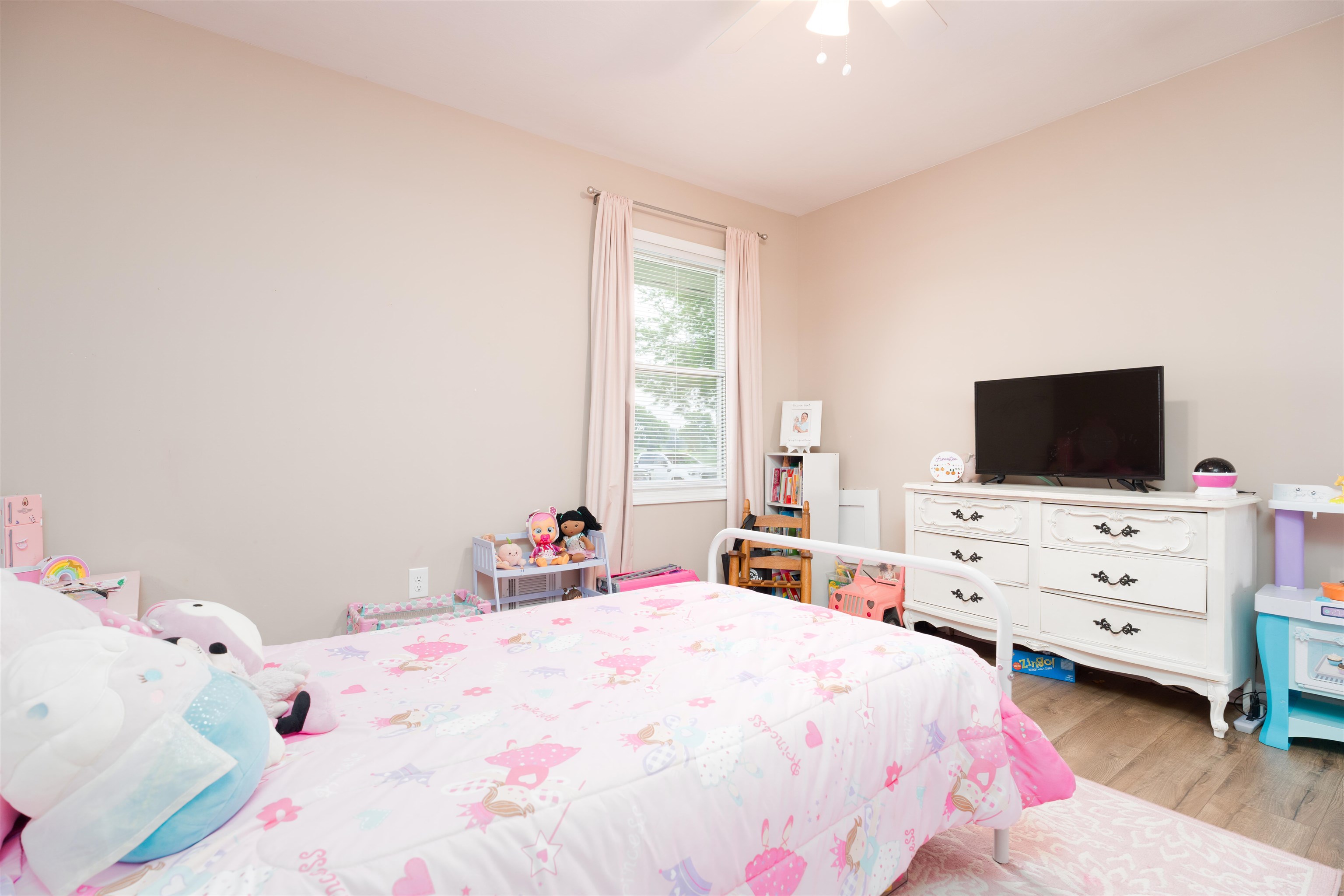 5136 West 5th Street Road, Owensboro, Kentucky 42301, 3 Bedrooms Bedrooms, ,2 BathroomsBathrooms,Single Family Residence,For Sale,West 5th Street Road,90250
