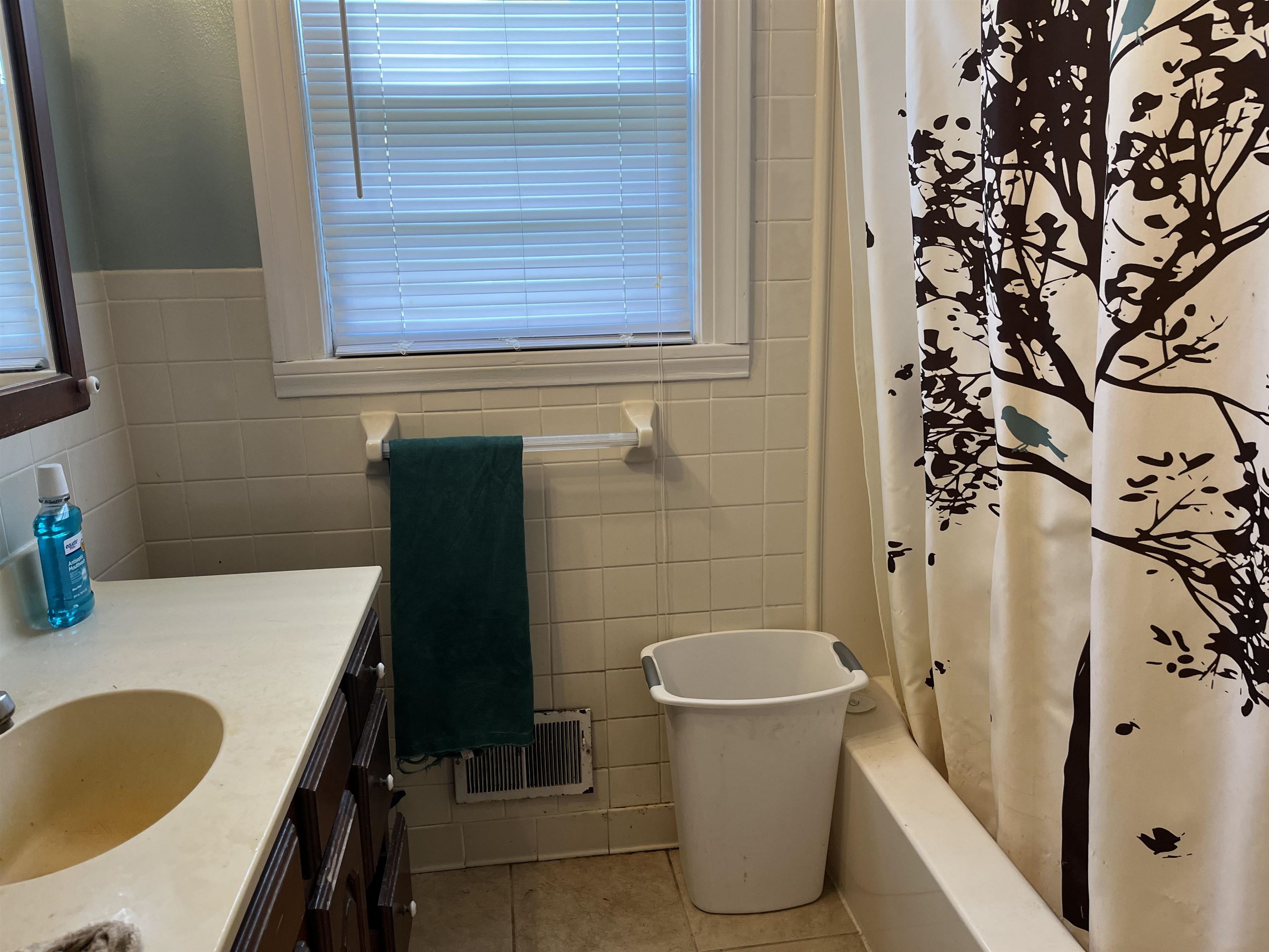 4832 Grandview Dr., Owensboro, Kentucky 42303, 3 Bedrooms Bedrooms, ,1 BathroomBathrooms,Single Family Residence,For Sale,Grandview Dr.,90252