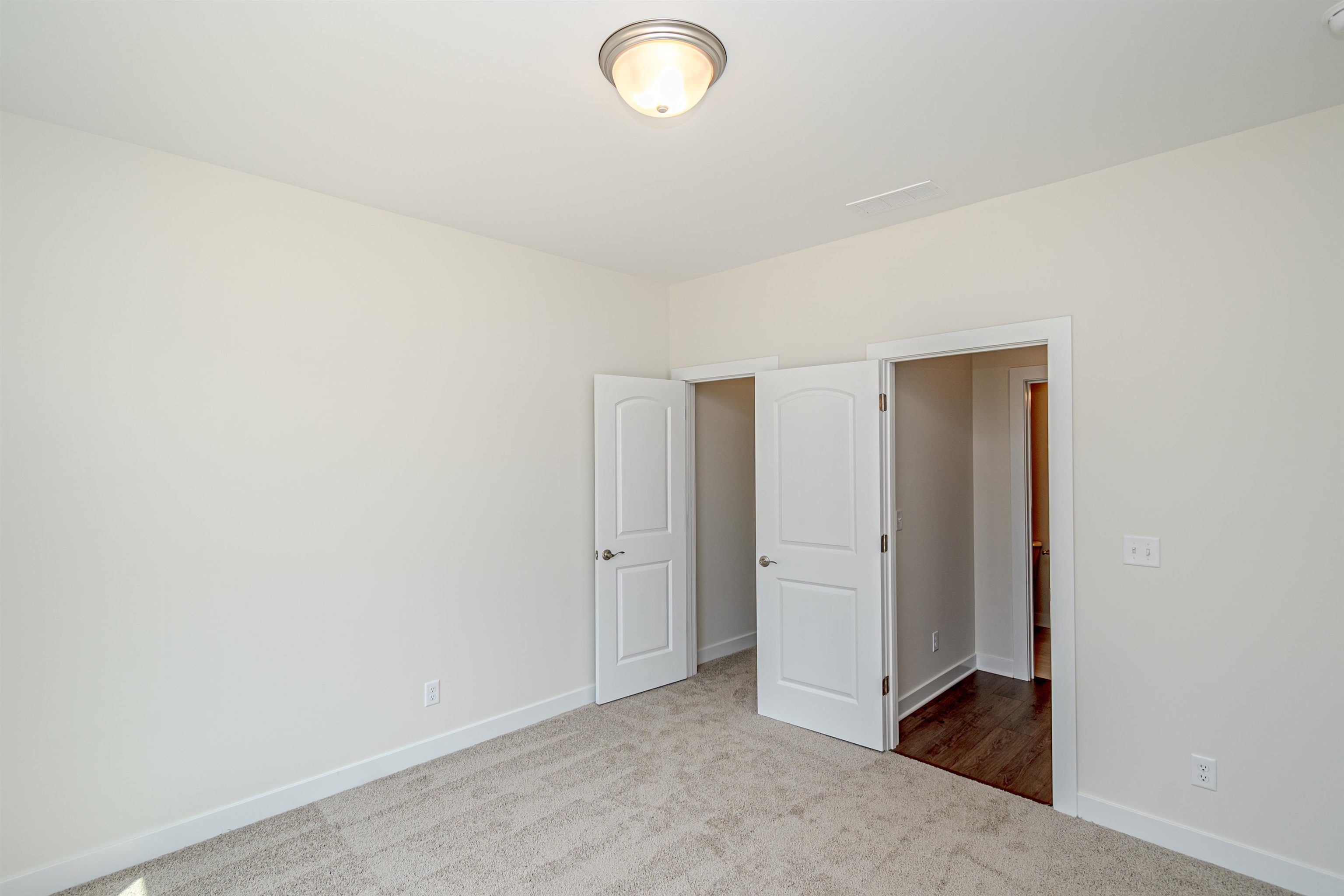 2555 Watson Circle, Owensboro, Kentucky 42301, 2 Bedrooms Bedrooms, ,2 BathroomsBathrooms,Single Family Residence,For Sale,Watson Circle,90254