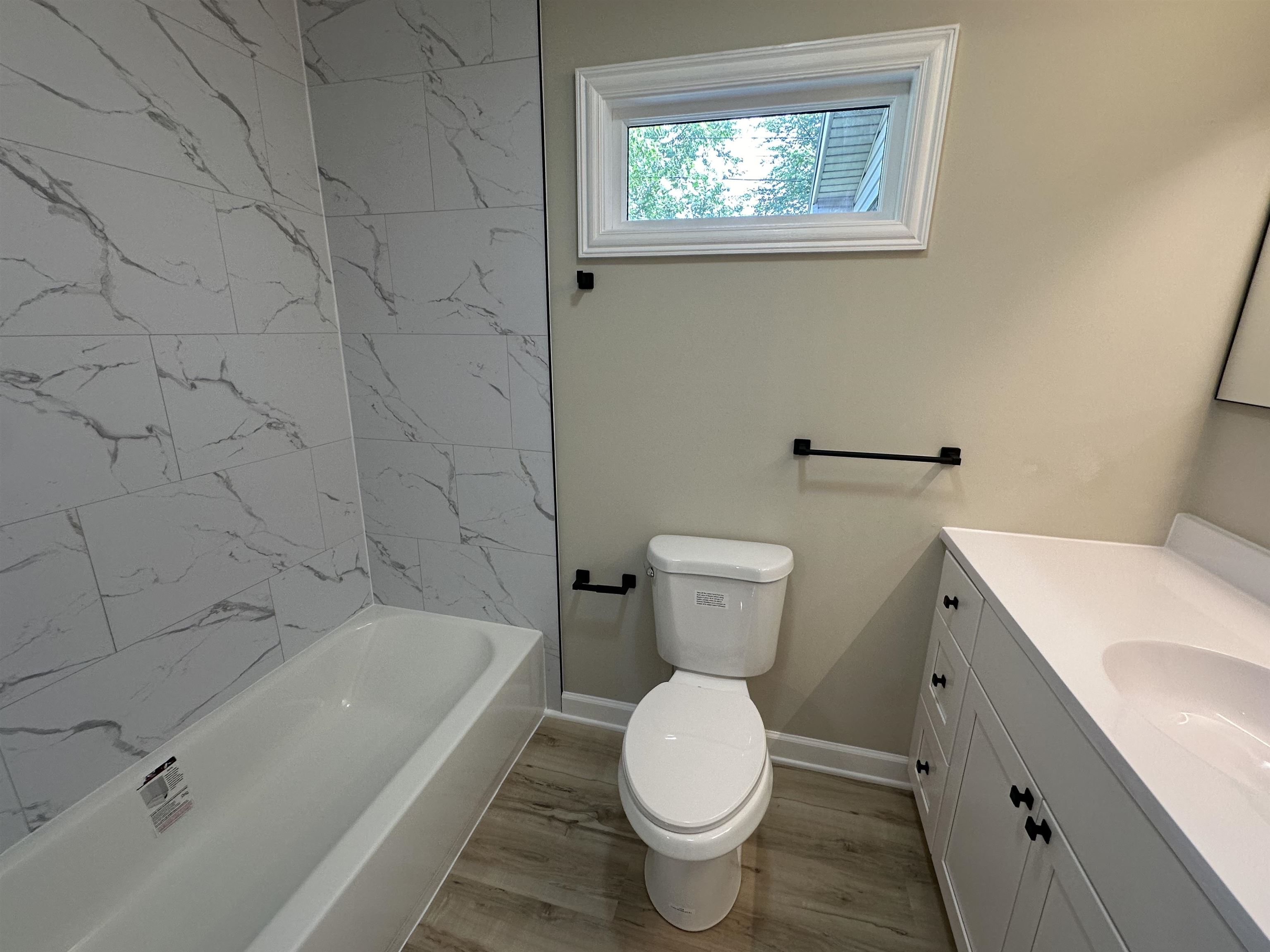 3617 Winchester Dr, Owensboro, Kentucky 42301, 3 Bedrooms Bedrooms, ,2 BathroomsBathrooms,Single Family Residence,For Sale,Winchester Dr,90258
