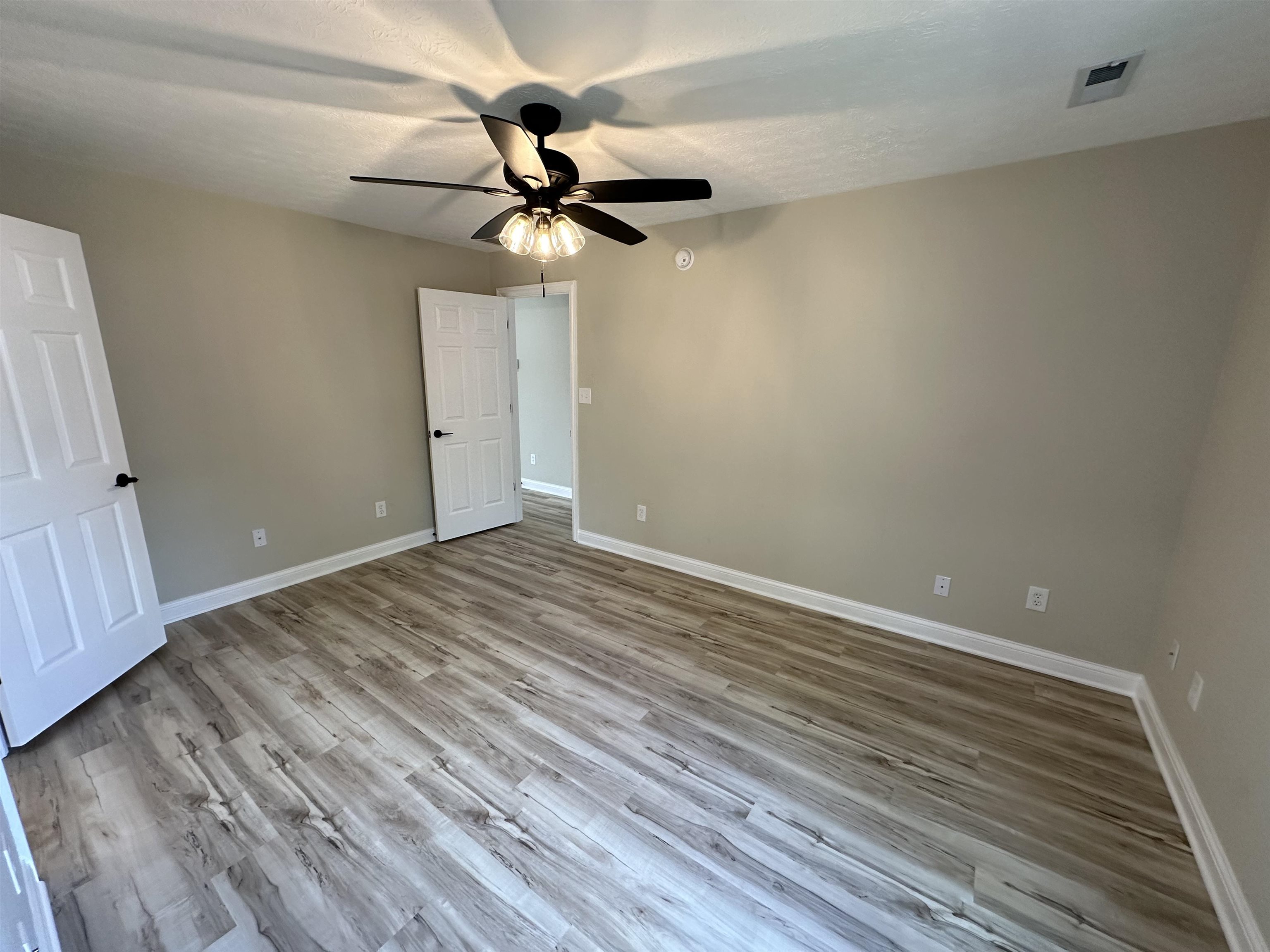 3617 Winchester Dr, Owensboro, Kentucky 42301, 3 Bedrooms Bedrooms, ,2 BathroomsBathrooms,Single Family Residence,For Sale,Winchester Dr,90258
