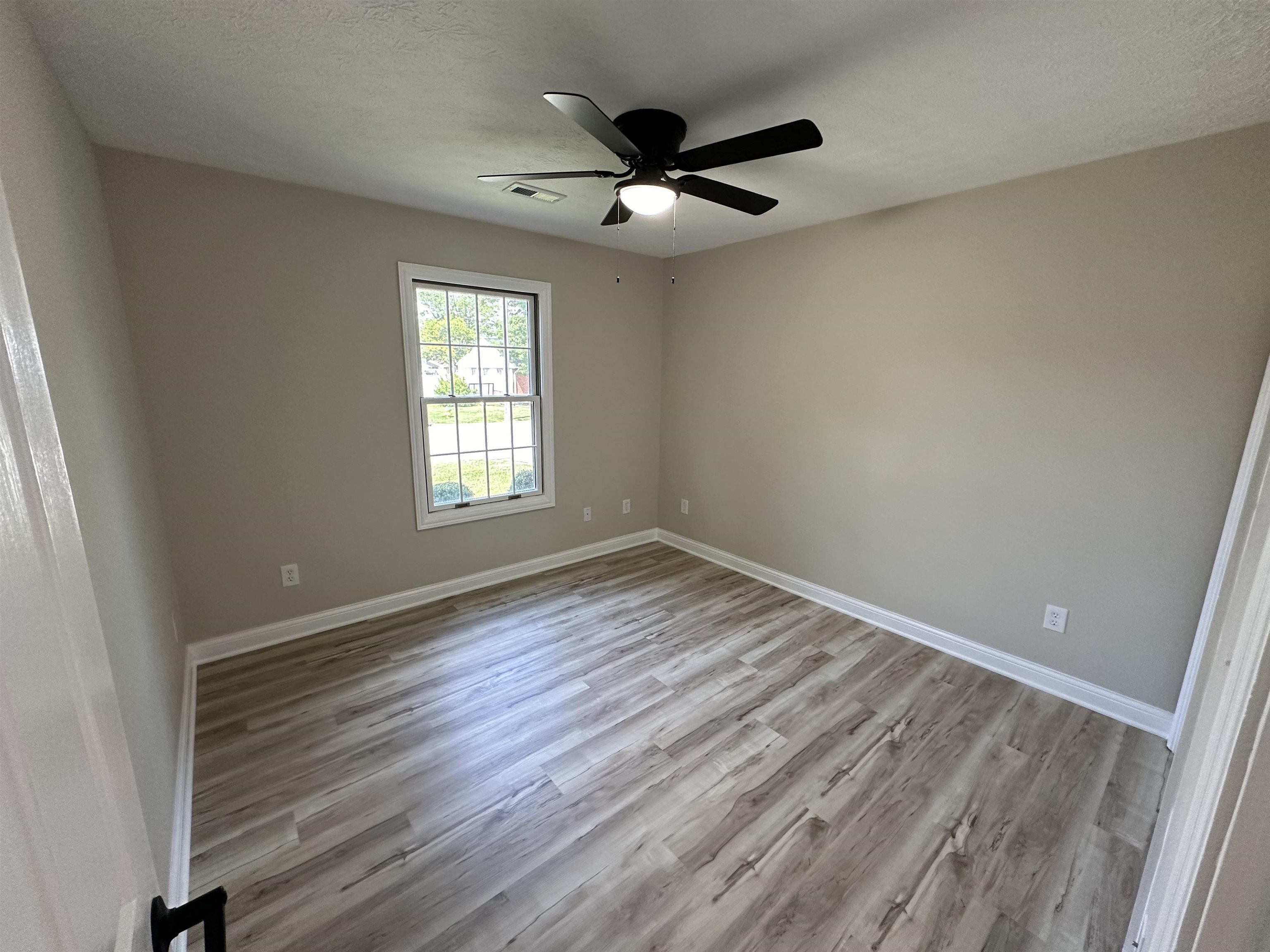 3617 Winchester Dr, Owensboro, Kentucky 42301, 3 Bedrooms Bedrooms, ,2 BathroomsBathrooms,Single Family Residence,For Sale,Winchester Dr,90258