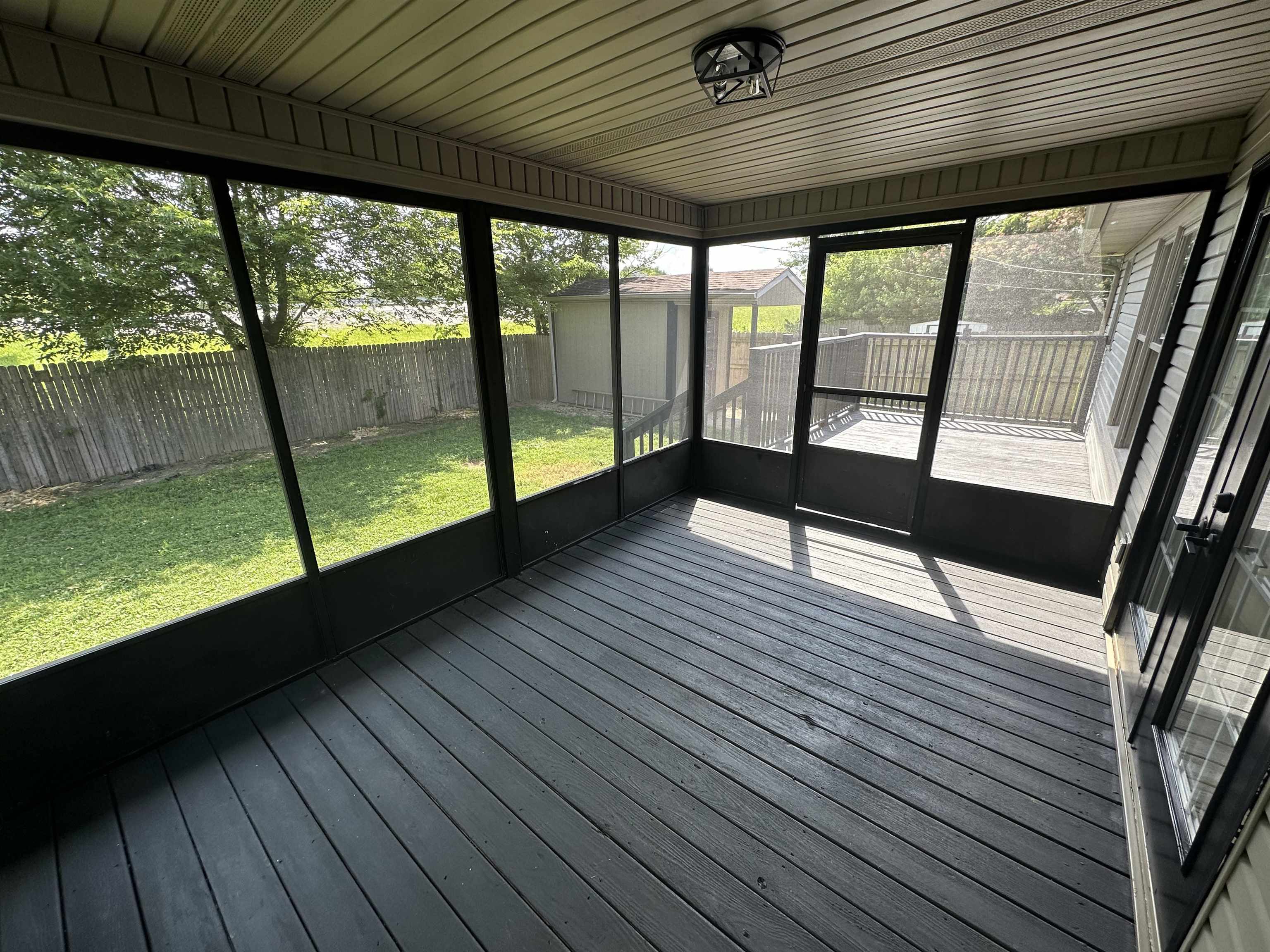 3617 Winchester Dr, Owensboro, Kentucky 42301, 3 Bedrooms Bedrooms, ,2 BathroomsBathrooms,Single Family Residence,For Sale,Winchester Dr,90258