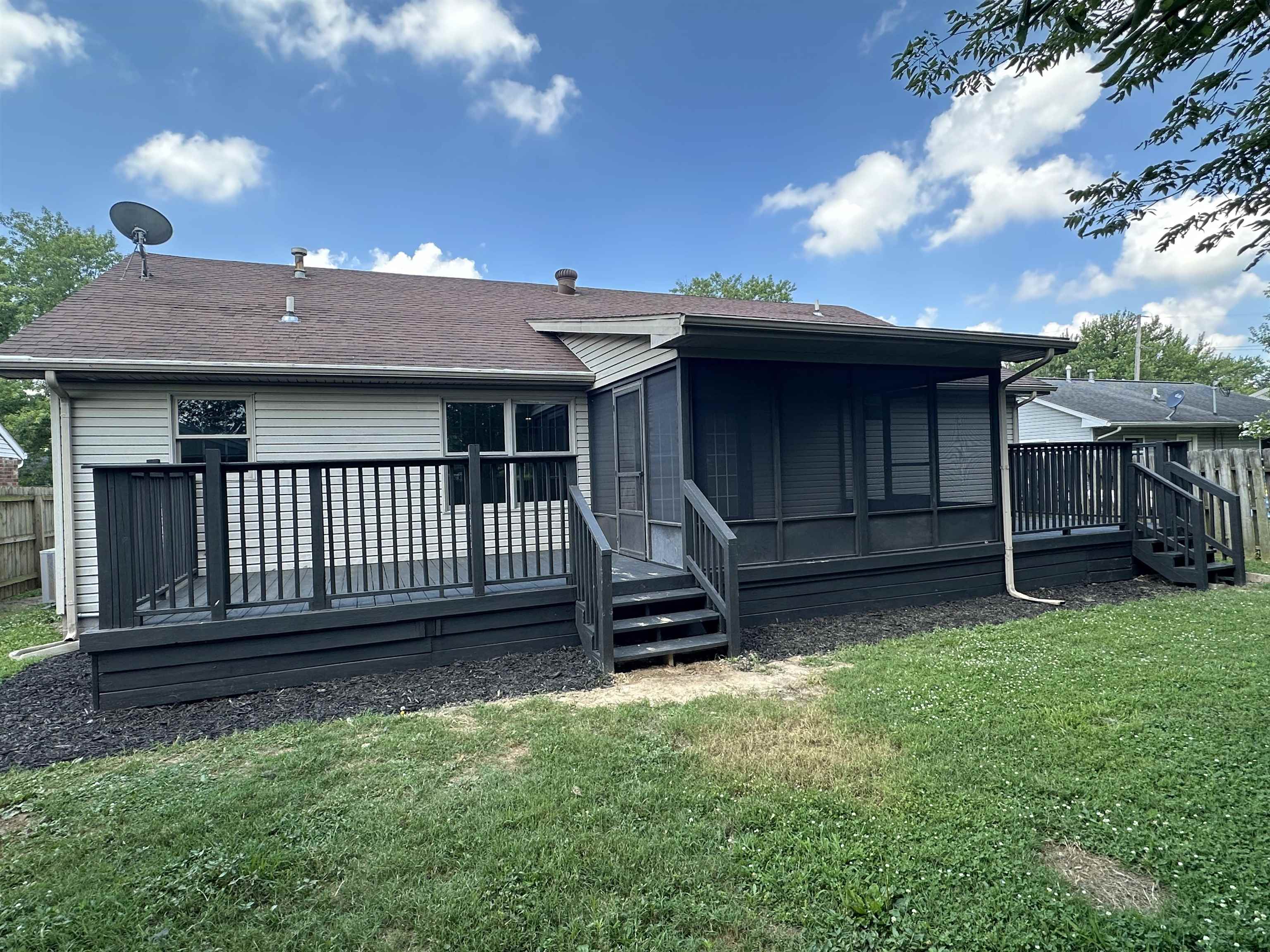 3617 Winchester Dr, Owensboro, Kentucky 42301, 3 Bedrooms Bedrooms, ,2 BathroomsBathrooms,Single Family Residence,For Sale,Winchester Dr,90258
