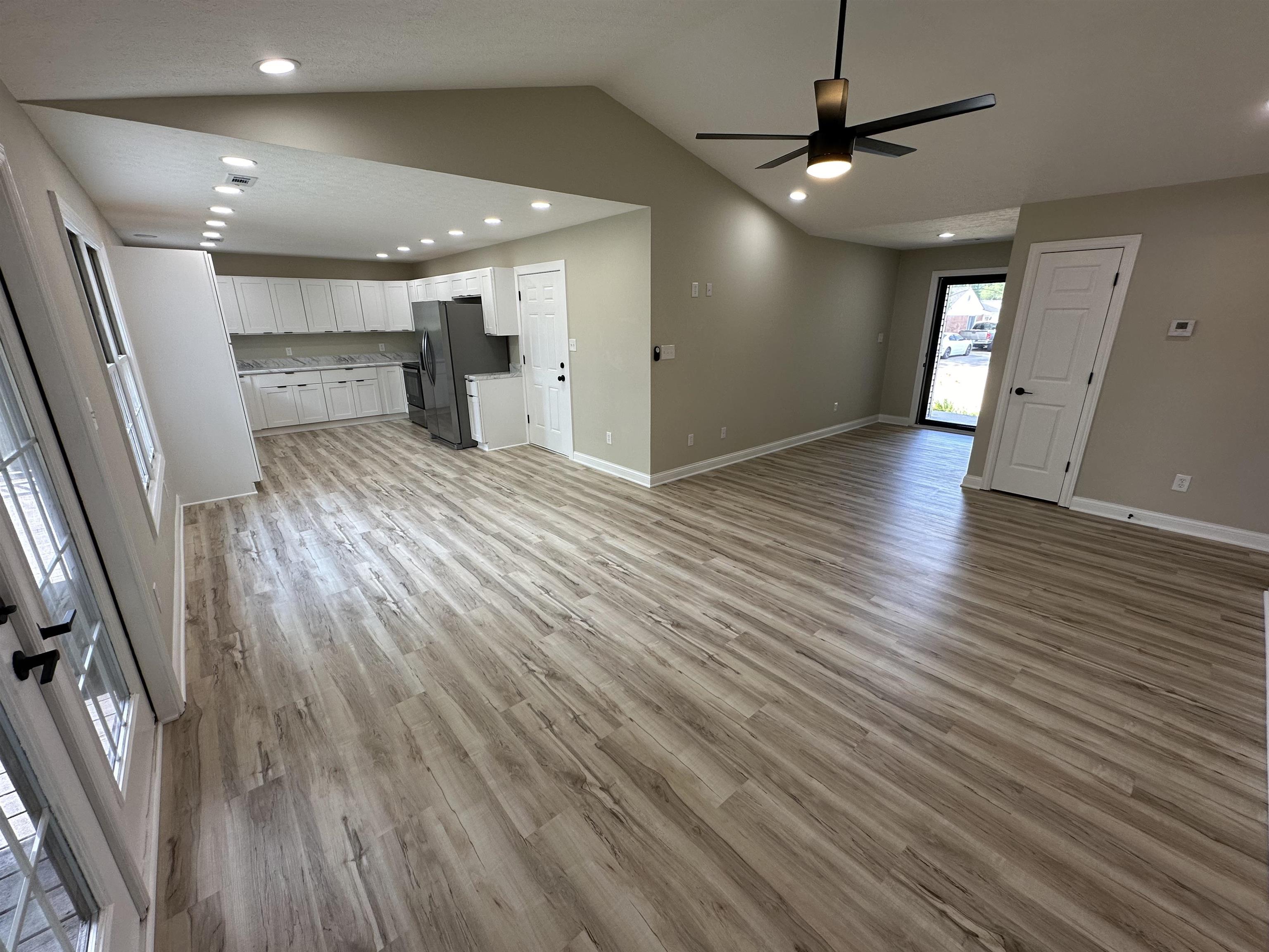 3617 Winchester Dr, Owensboro, Kentucky 42301, 3 Bedrooms Bedrooms, ,2 BathroomsBathrooms,Single Family Residence,For Sale,Winchester Dr,90258