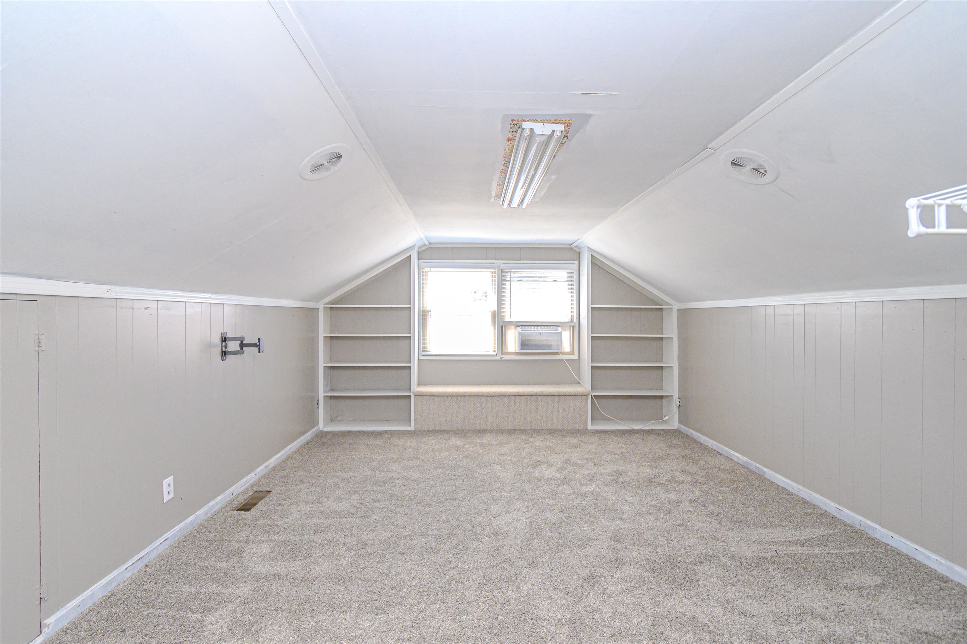 2736 Count Fleet Loop, Owensboro, Kentucky 42301, 4 Bedrooms Bedrooms, ,2 BathroomsBathrooms,Single Family Residence,For Sale,Count Fleet Loop,90259