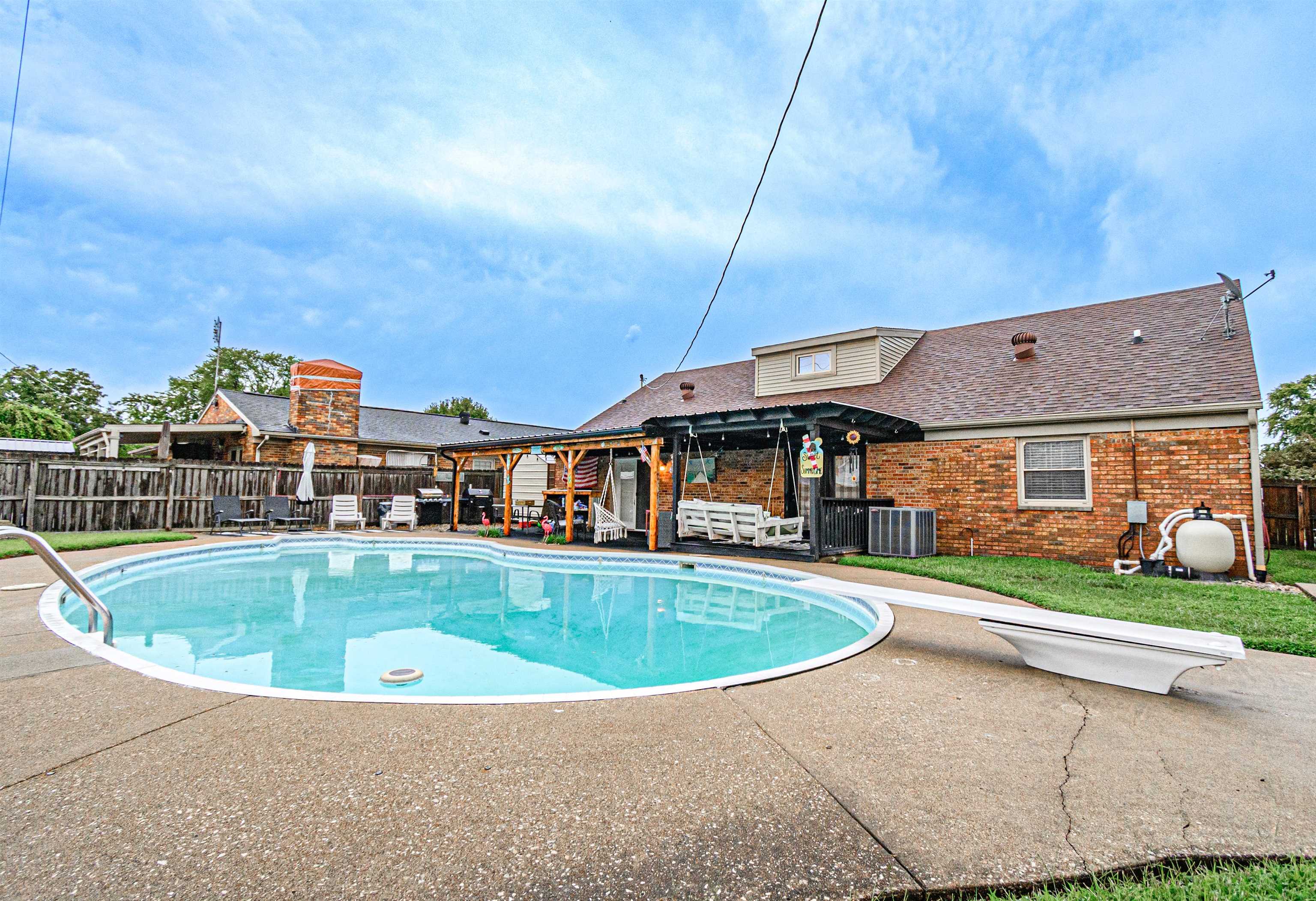 2736 Count Fleet Loop, Owensboro, Kentucky 42301, 4 Bedrooms Bedrooms, ,2 BathroomsBathrooms,Single Family Residence,For Sale,Count Fleet Loop,90259