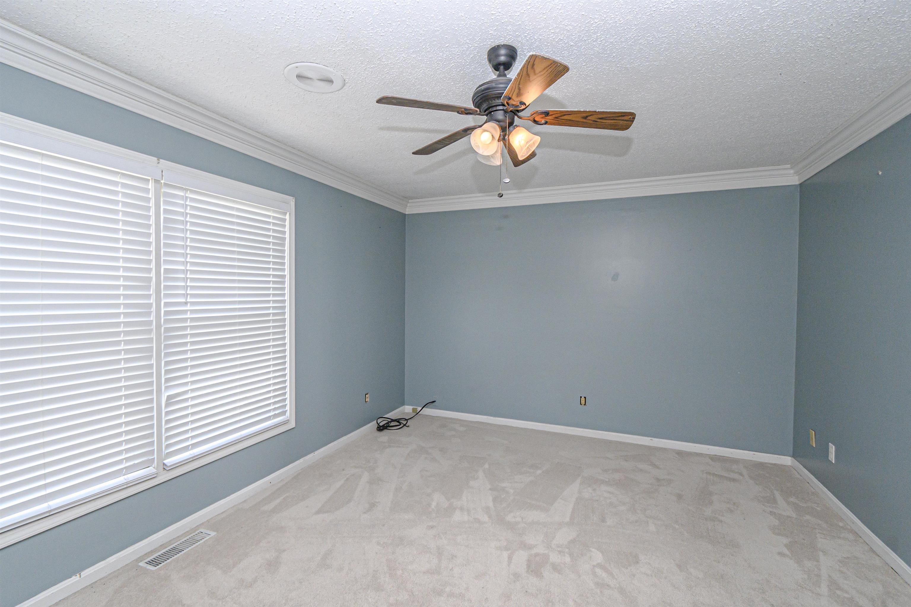 2736 Count Fleet Loop, Owensboro, Kentucky 42301, 4 Bedrooms Bedrooms, ,2 BathroomsBathrooms,Single Family Residence,For Sale,Count Fleet Loop,90259