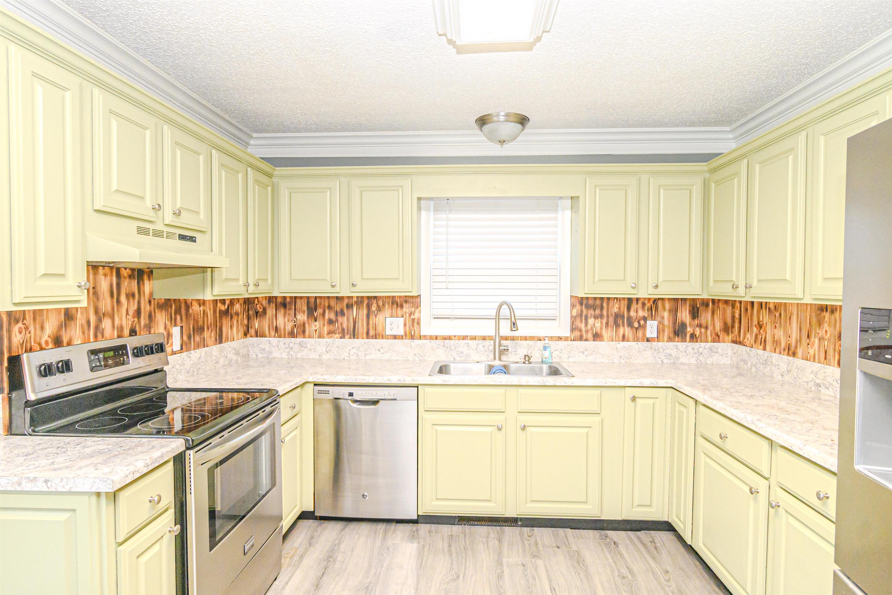 2736 Count Fleet Loop, Owensboro, Kentucky 42301, 4 Bedrooms Bedrooms, ,2 BathroomsBathrooms,Single Family Residence,For Sale,Count Fleet Loop,90259