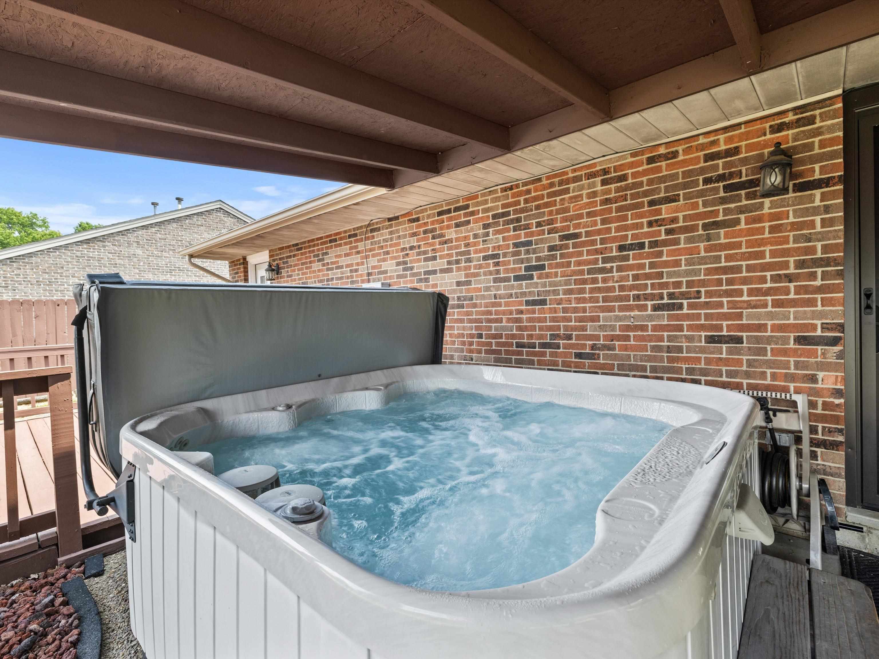 2307 Landsdowne, Owensboro, Kentucky 42303-1944, 3 Bedrooms Bedrooms, ,1 BathroomBathrooms,Single Family Residence,For Sale,Landsdowne,90260