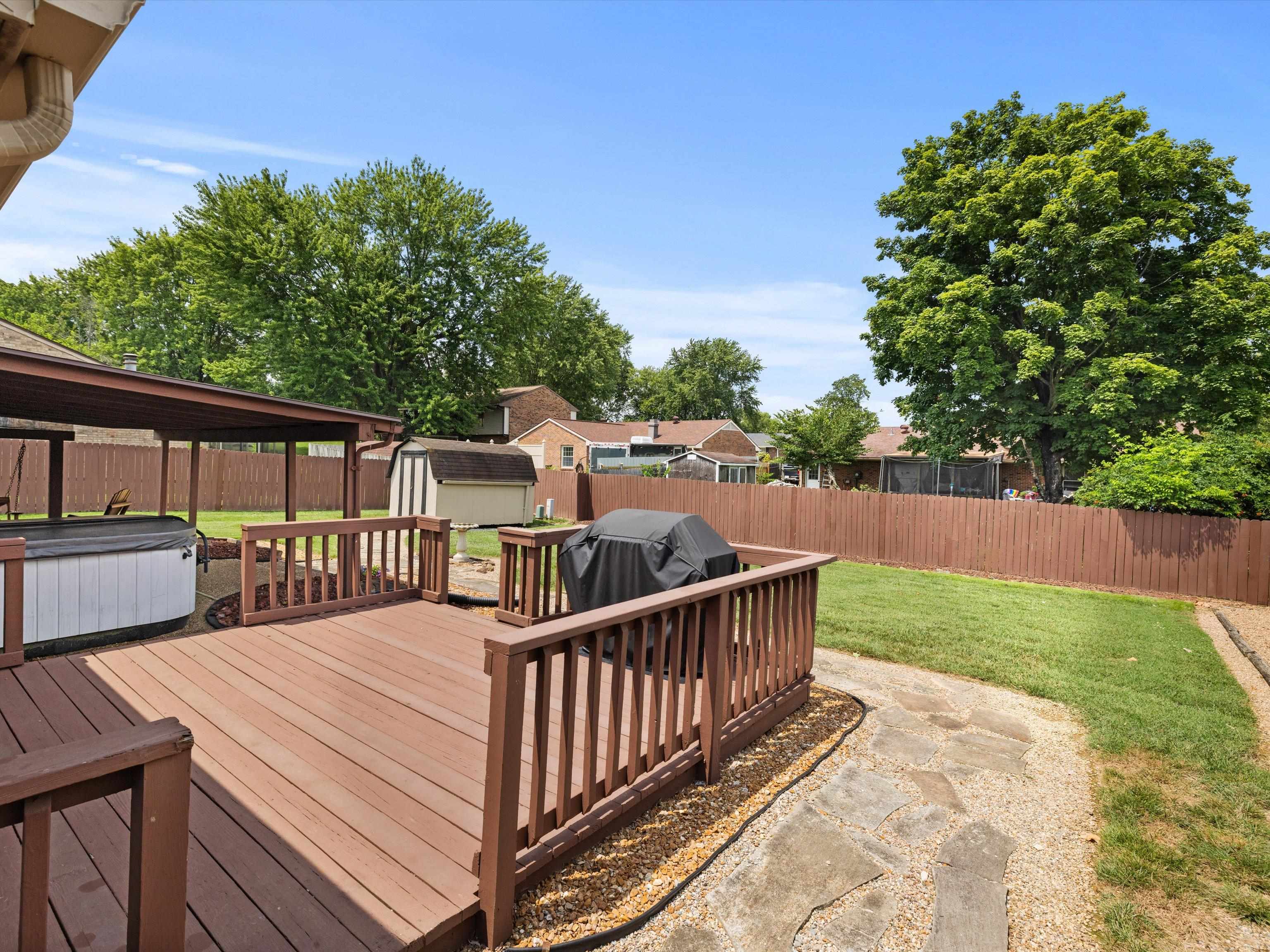 2307 Landsdowne, Owensboro, Kentucky 42303-1944, 3 Bedrooms Bedrooms, ,1 BathroomBathrooms,Single Family Residence,For Sale,Landsdowne,90260
