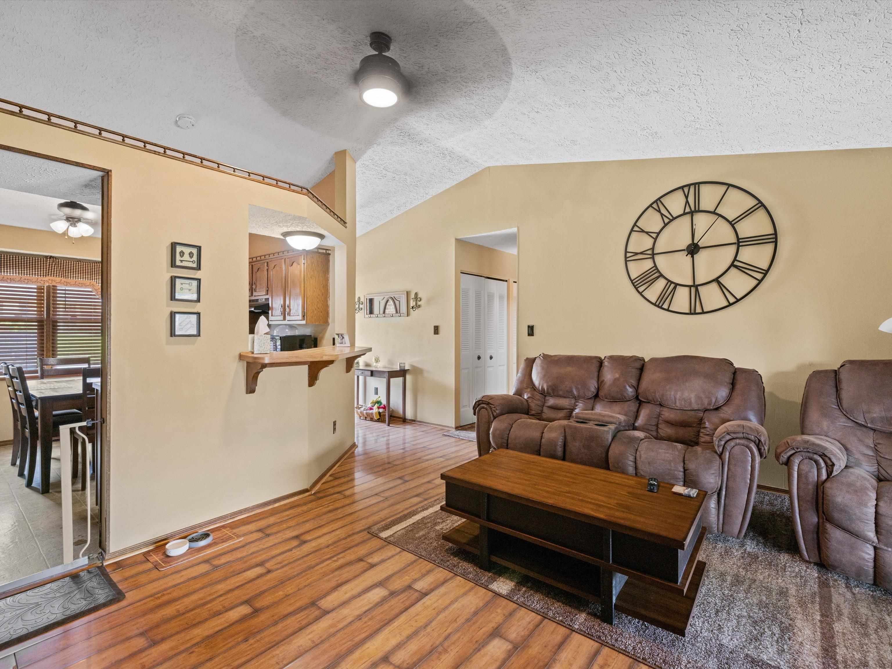 2307 Landsdowne, Owensboro, Kentucky 42303-1944, 3 Bedrooms Bedrooms, ,1 BathroomBathrooms,Single Family Residence,For Sale,Landsdowne,90260