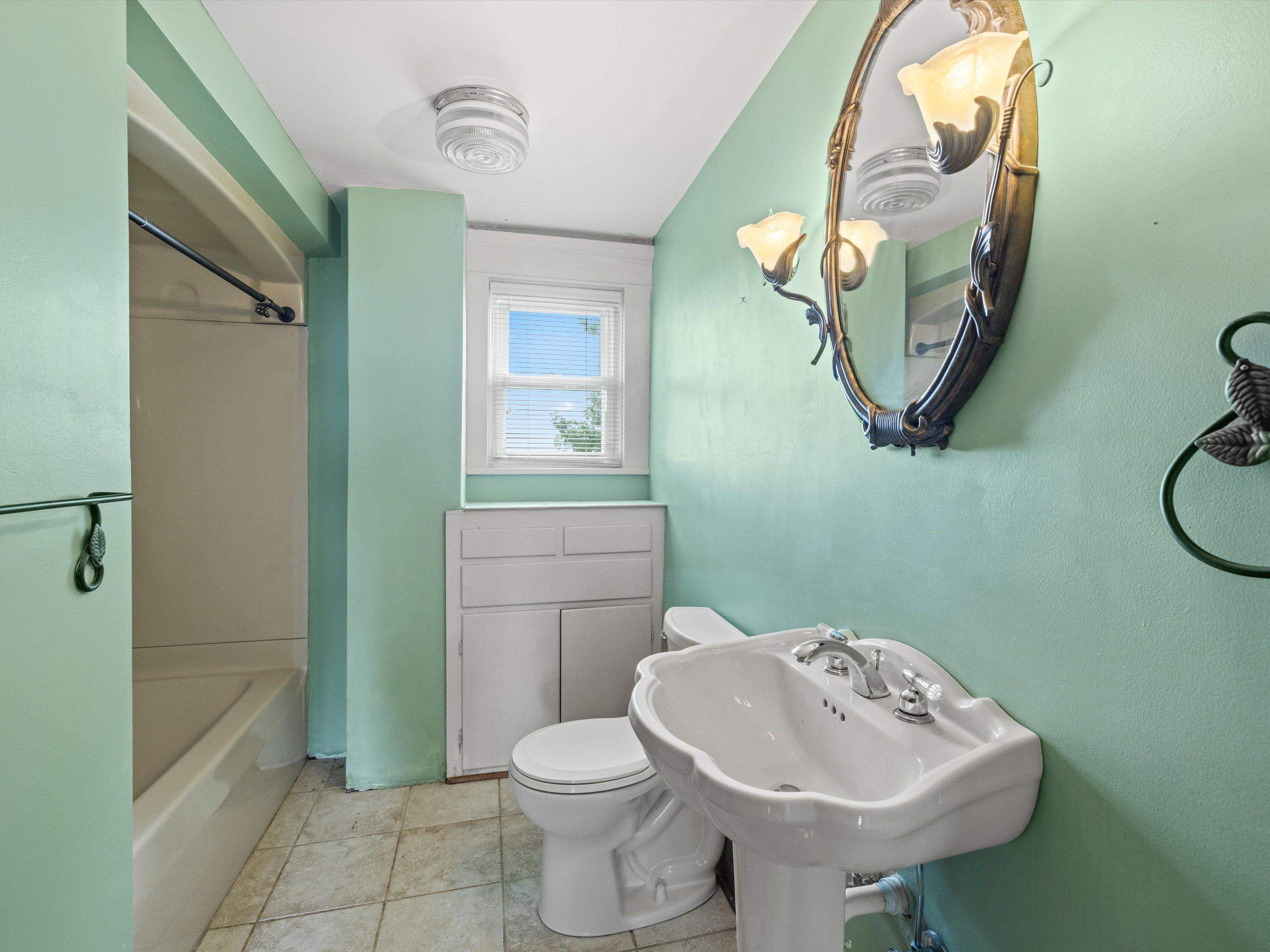 8231 Todd Bridge Rd, Owensboro, Kentucky 42301, 4 Bedrooms Bedrooms, ,4 BathroomsBathrooms,Single Family Residence,For Sale,Todd Bridge Rd,90262