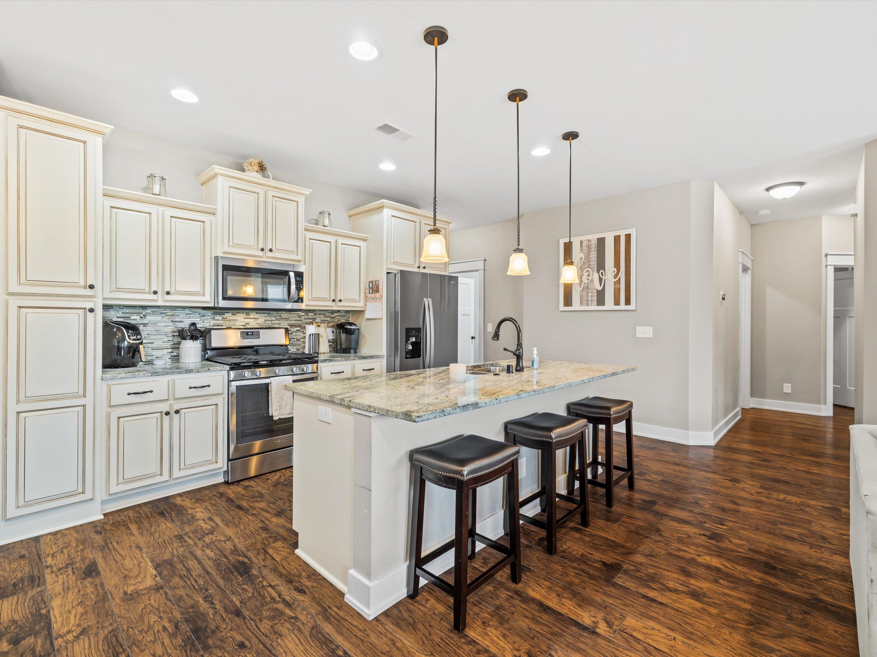5105 Garnet Court, Owensboro, Kentucky 42303, 4 Bedrooms Bedrooms, ,2 BathroomsBathrooms,Single Family Residence,For Sale,Garnet Court,90264