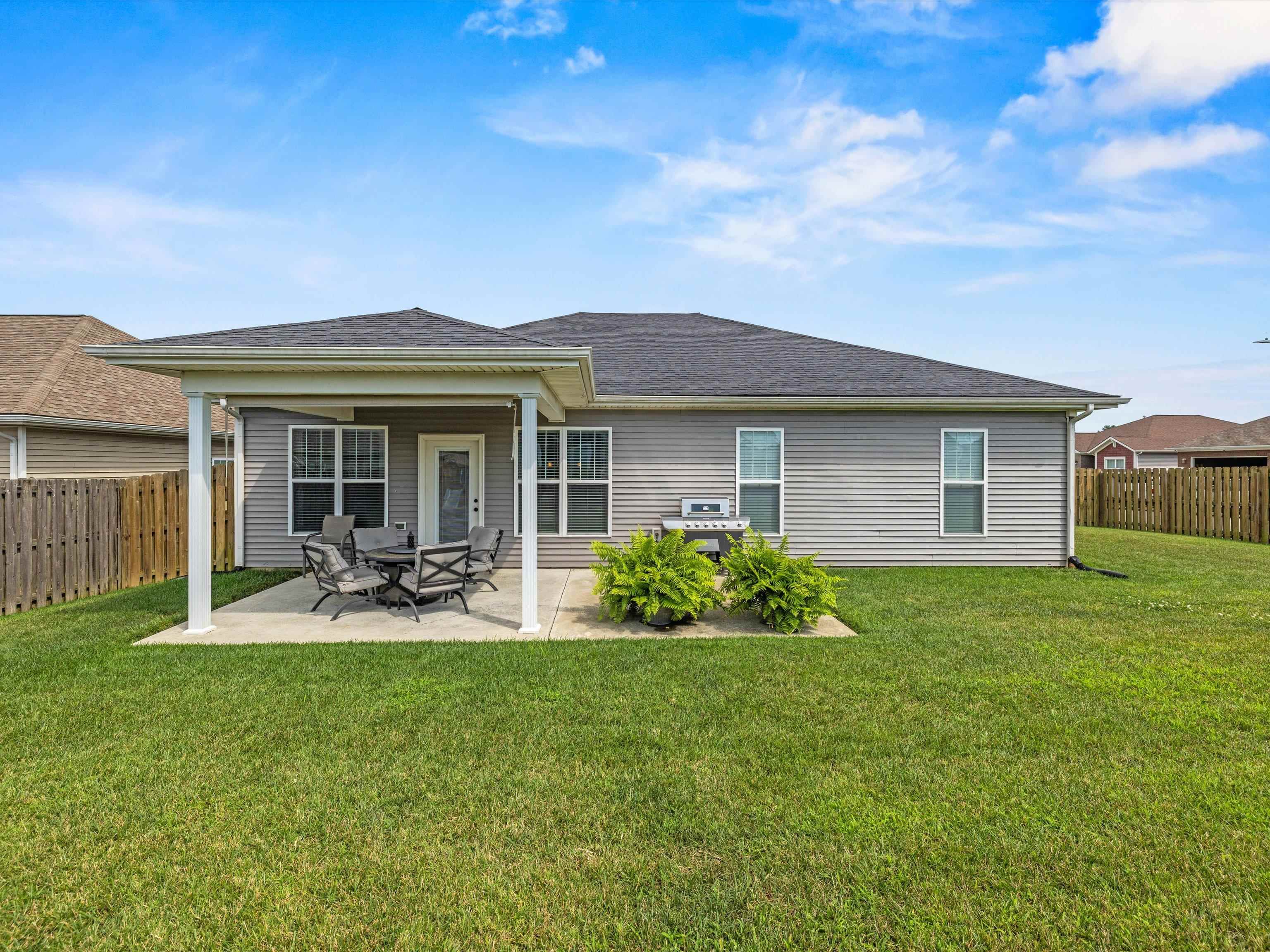 5105 Garnet Court, Owensboro, Kentucky 42303, 4 Bedrooms Bedrooms, ,2 BathroomsBathrooms,Single Family Residence,For Sale,Garnet Court,90264
