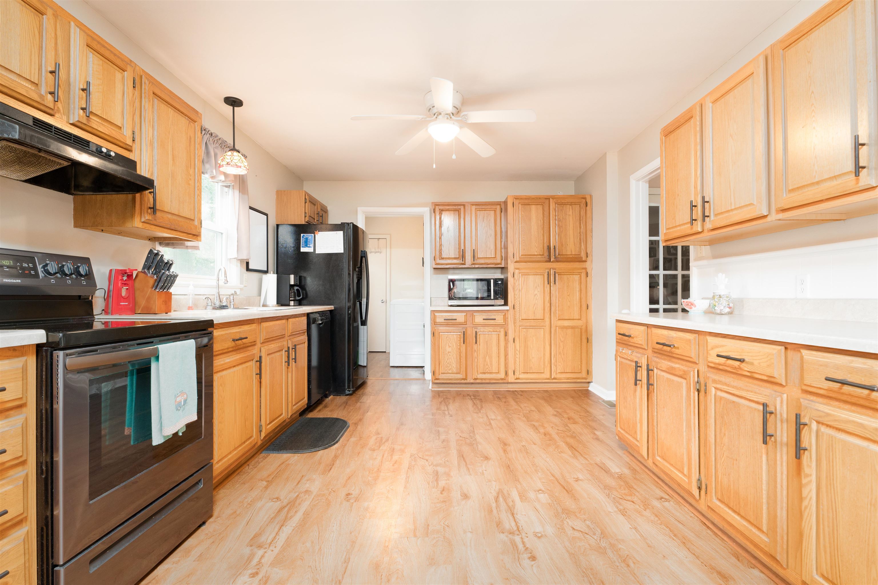 1406 Booth Ave, Owensboro, Kentucky 42301, 4 Bedrooms Bedrooms, ,2 BathroomsBathrooms,Single Family Residence,For Sale,Booth Ave,90266