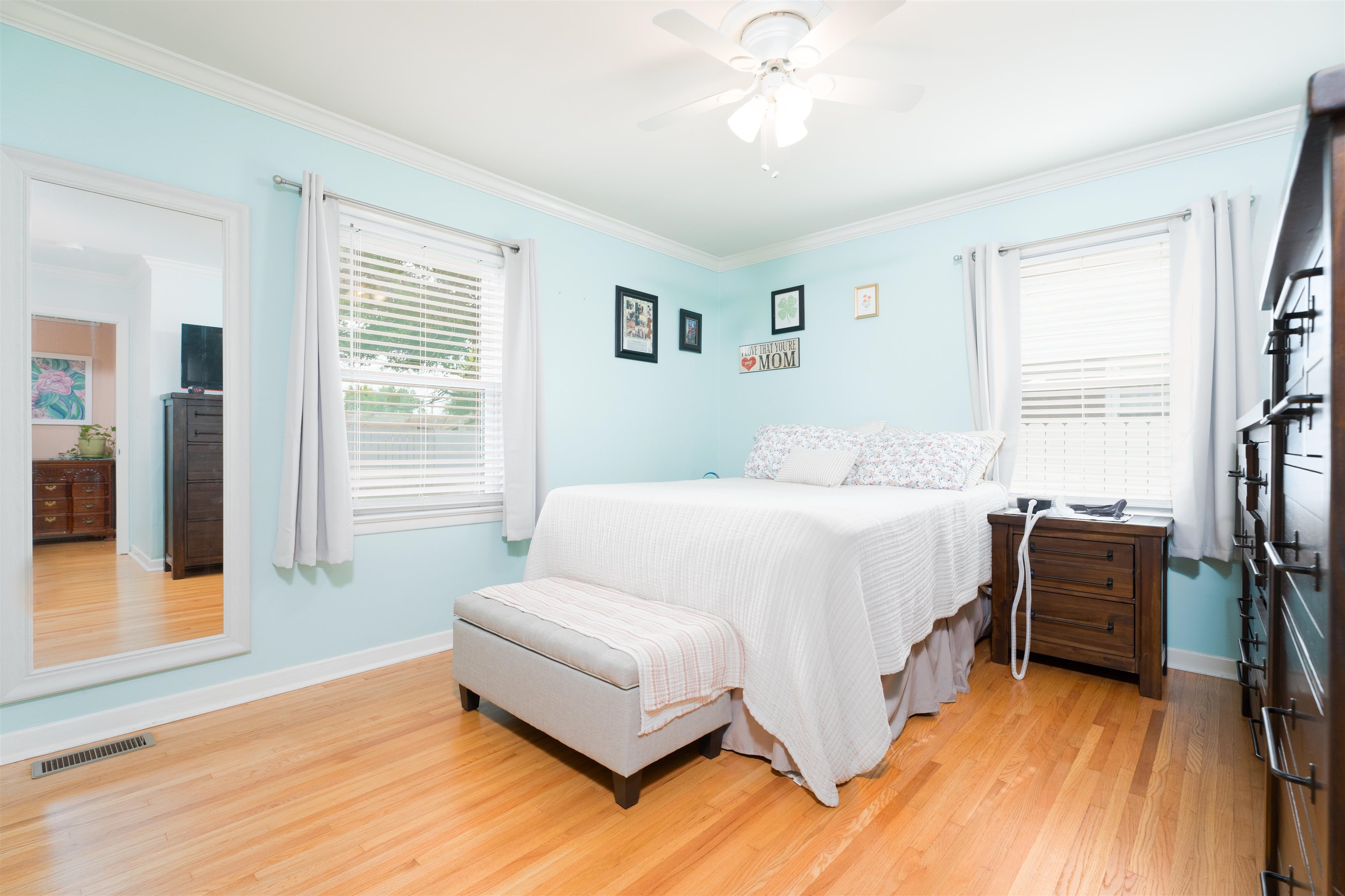 1406 Booth Ave, Owensboro, Kentucky 42301, 4 Bedrooms Bedrooms, ,2 BathroomsBathrooms,Single Family Residence,For Sale,Booth Ave,90266