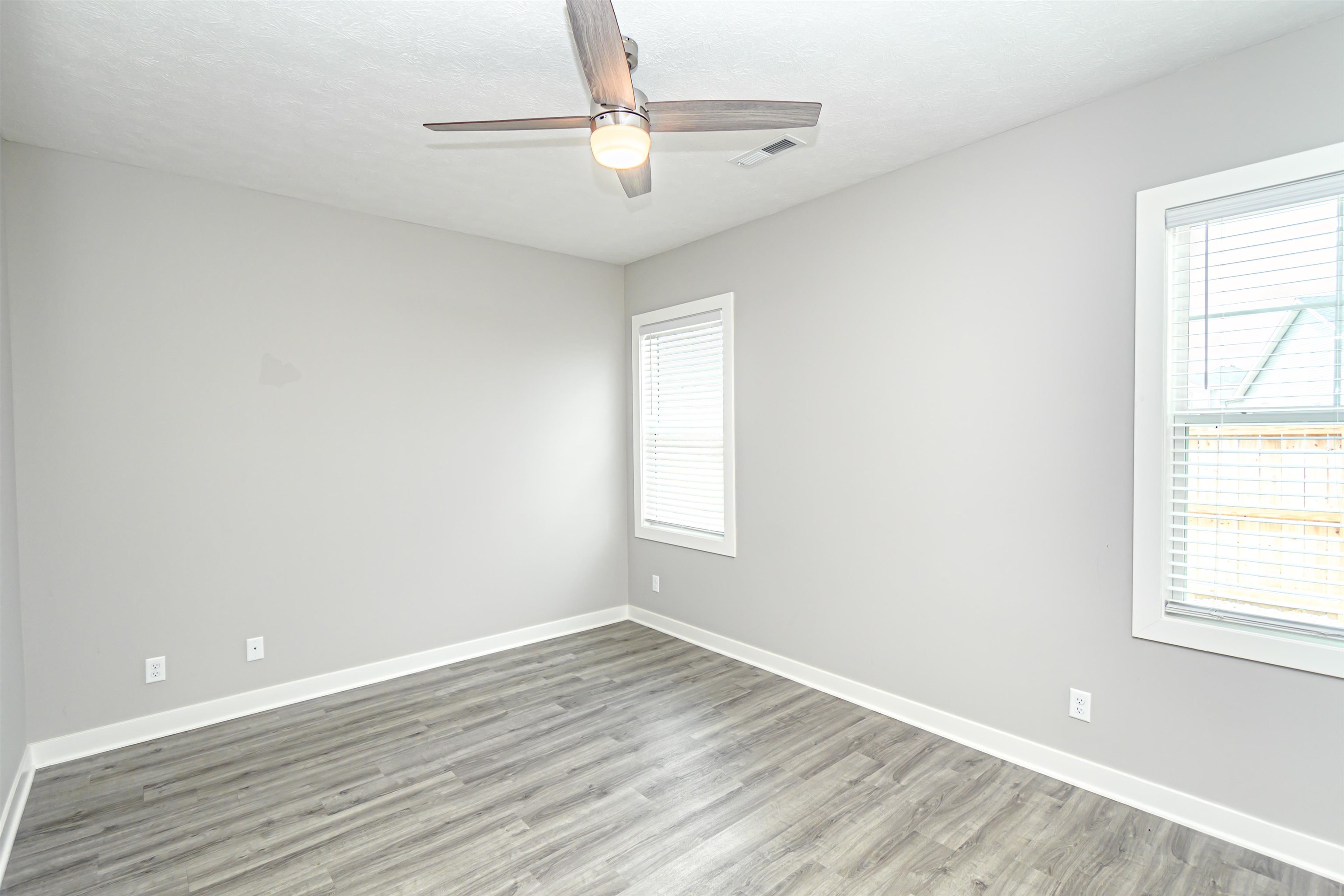 2165 Skaggs Ct, Owensboro, Kentucky 42301, 4 Bedrooms Bedrooms, ,3 BathroomsBathrooms,Single Family Residence,For Sale,Skaggs Ct,90270