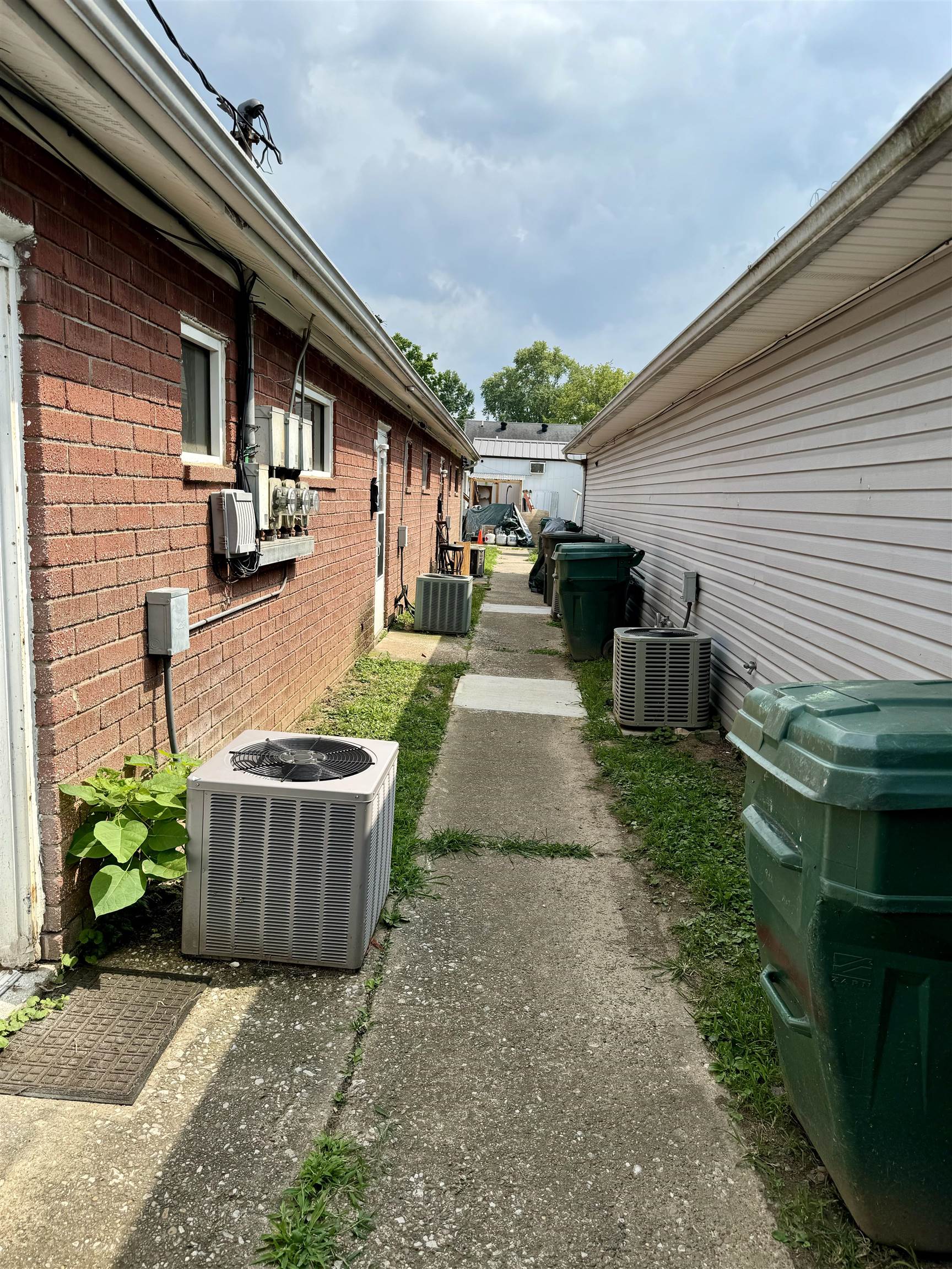 2026 9th St., Owensboro, Kentucky 42301, ,Multifamily,For Sale,9th St.,90272