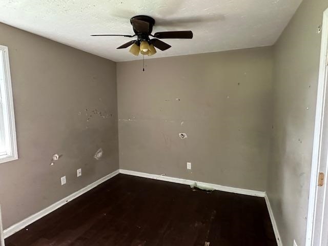 232 Campbell Road, Bowling Green, Kentucky 42101, 3 Bedrooms Bedrooms, ,2 BathroomsBathrooms,Single Family Residence,For Sale,Campbell Road,90277