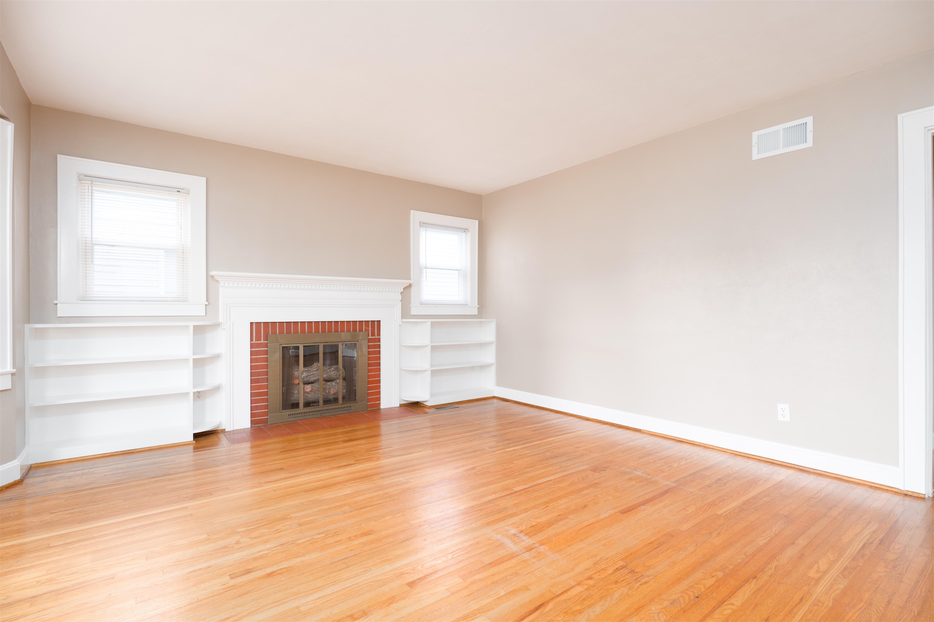 259 Riverside Drive, Owensboro, Kentucky 42303, 2 Bedrooms Bedrooms, ,1 BathroomBathrooms,Single Family Residence,For Sale,Riverside Drive,90278