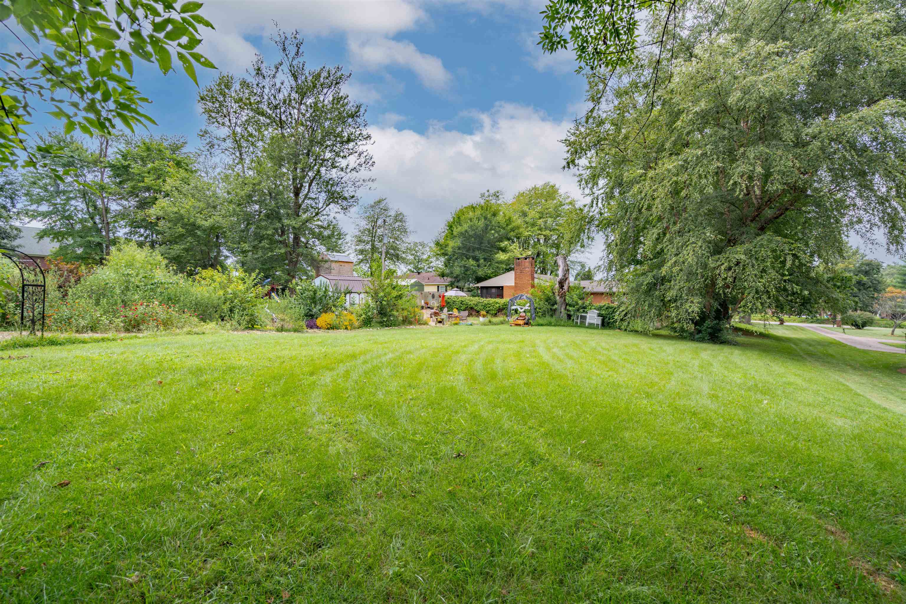 3362 Thruston Dermont Rd., Owensboro, Kentucky 42303, 3 Bedrooms Bedrooms, ,2 BathroomsBathrooms,Single Family Residence,For Sale,Thruston Dermont Rd.,90279