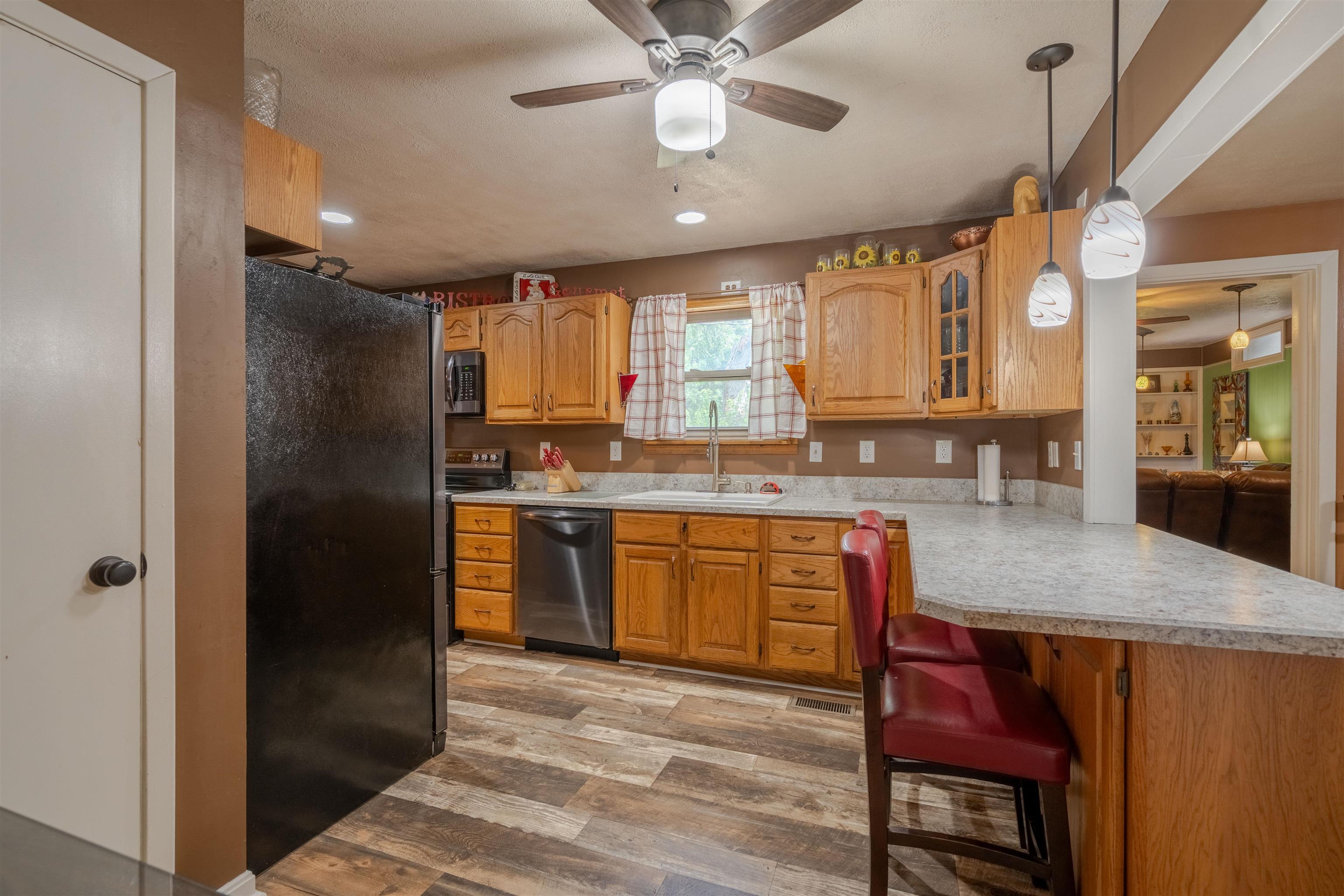 3362 Thruston Dermont Rd., Owensboro, Kentucky 42303, 3 Bedrooms Bedrooms, ,2 BathroomsBathrooms,Single Family Residence,For Sale,Thruston Dermont Rd.,90279