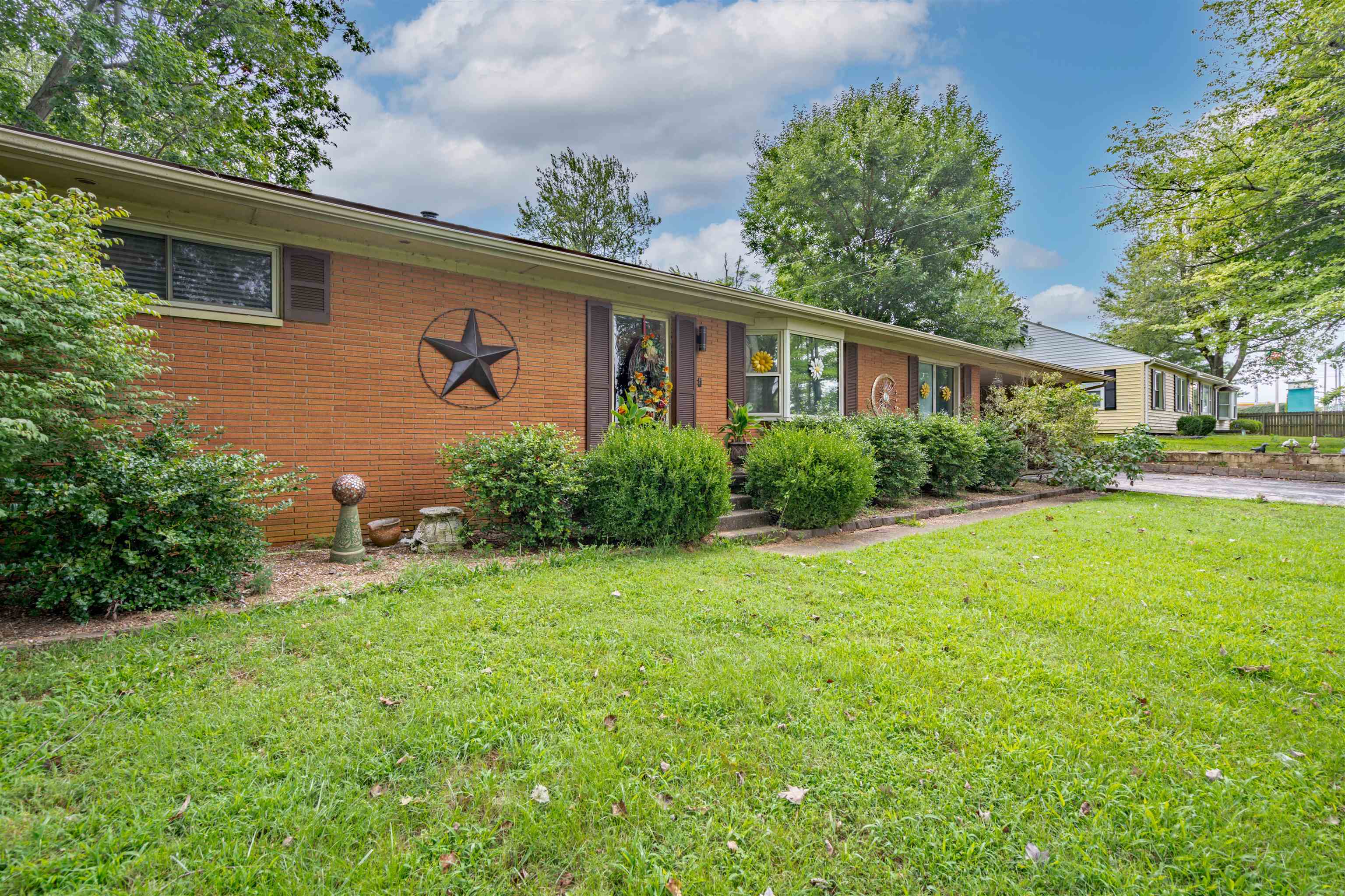 3362 Thruston Dermont Rd., Owensboro, Kentucky 42303, 3 Bedrooms Bedrooms, ,2 BathroomsBathrooms,Single Family Residence,For Sale,Thruston Dermont Rd.,90279
