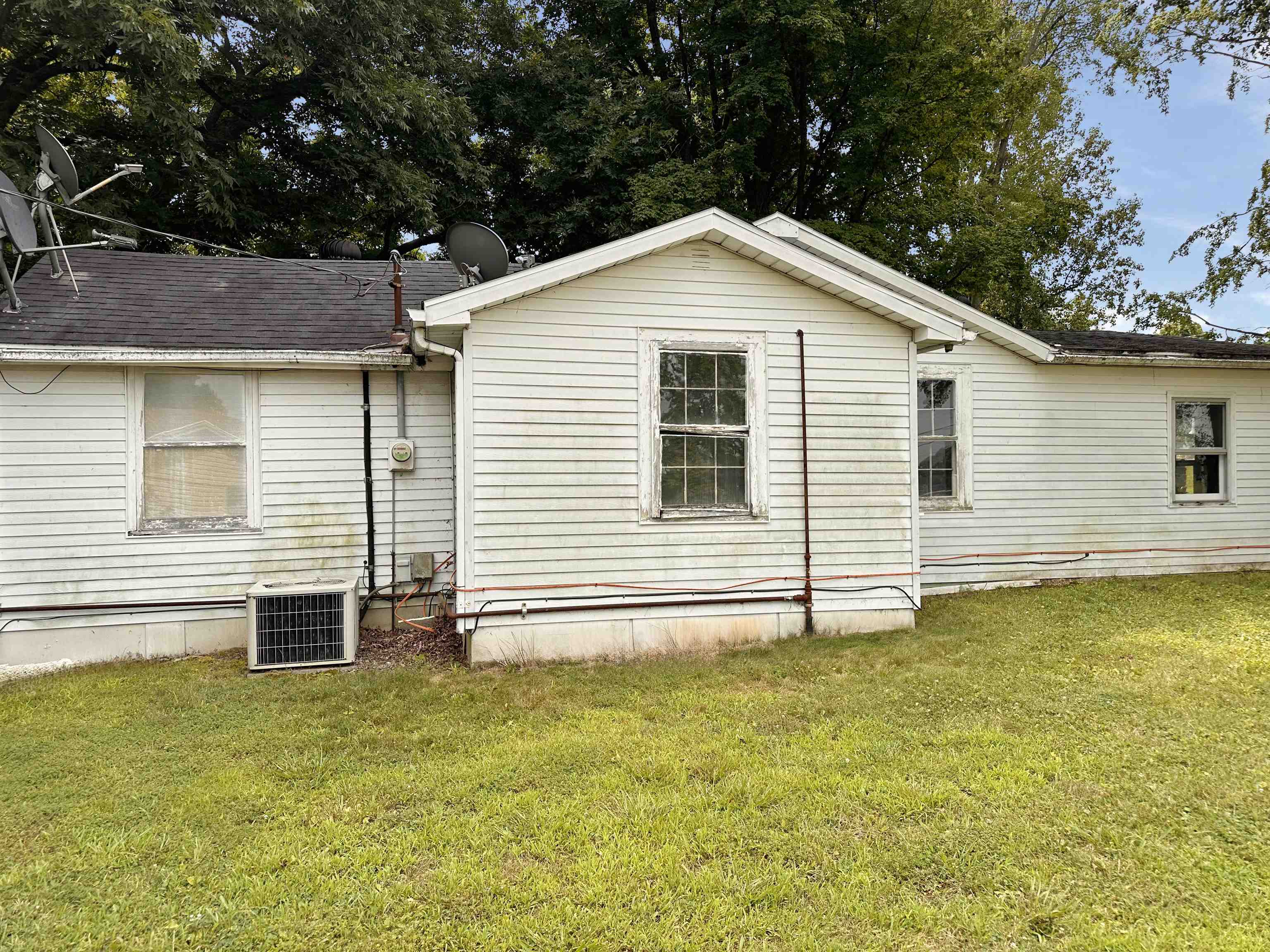 7145 US HWY 231, Philpot, Kentucky 42366, 4 Bedrooms Bedrooms, ,2 BathroomsBathrooms,Single Family Residence,For Sale,US HWY 231,90280