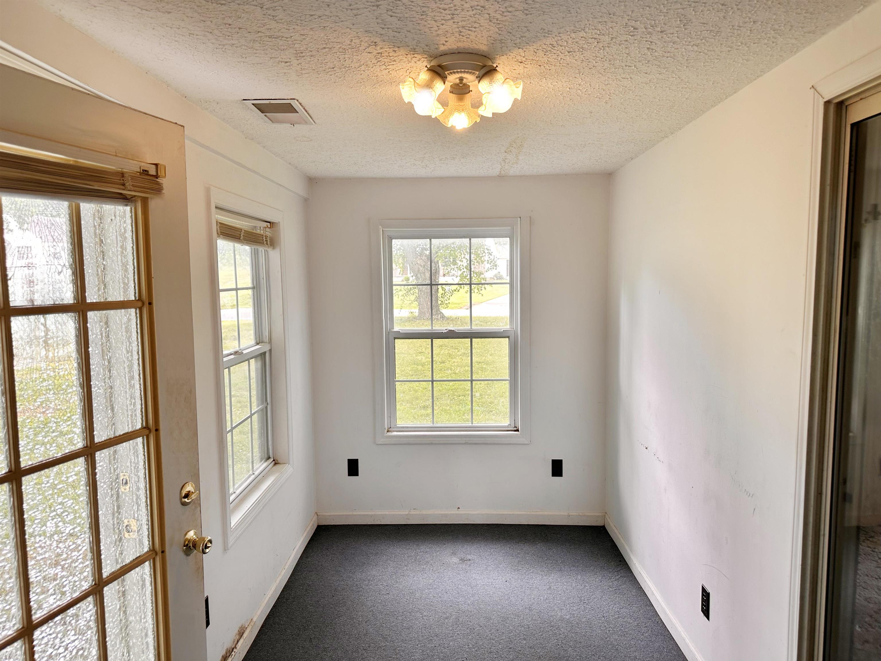 7145 US HWY 231, Philpot, Kentucky 42366, 4 Bedrooms Bedrooms, ,2 BathroomsBathrooms,Single Family Residence,For Sale,US HWY 231,90280