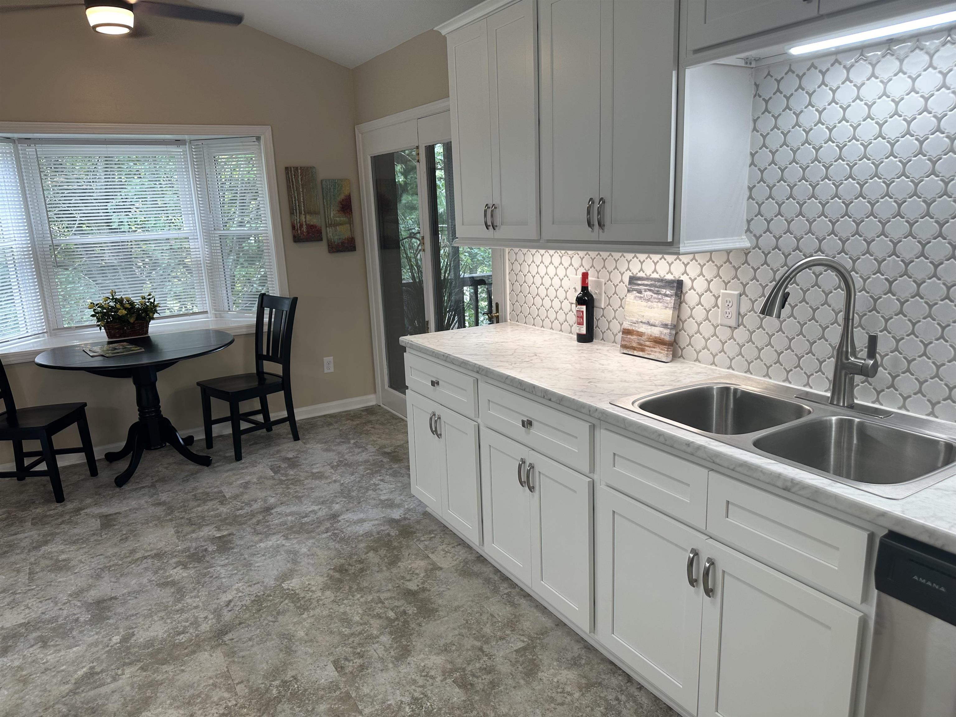 12-C Quail Ridge, Owensboro, Kentucky 42303, 2 Bedrooms Bedrooms, ,2 BathroomsBathrooms,Condominium,For Sale,Quail Ridge,90283
