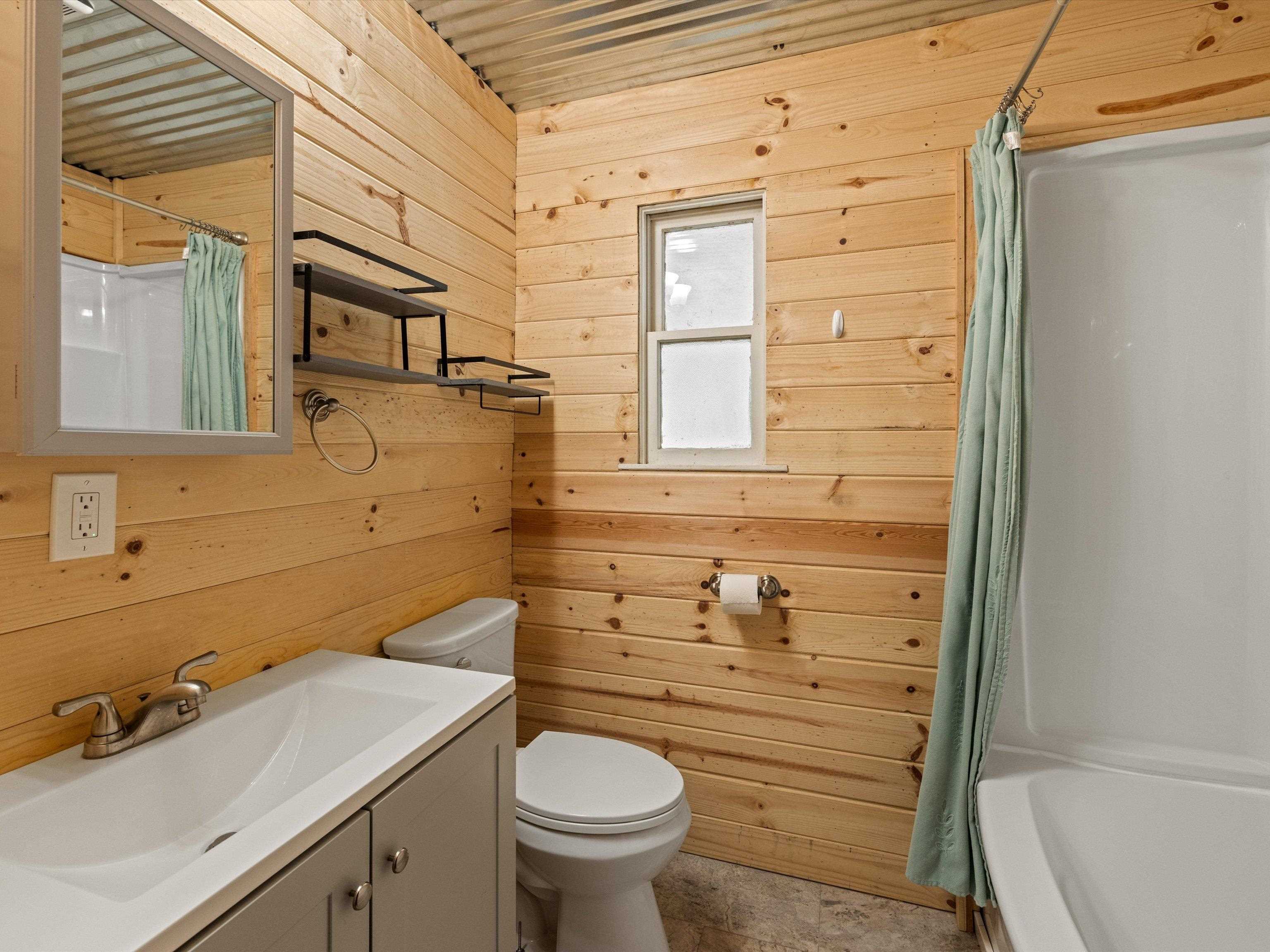 1102 Broad Street, Central City, Kentucky 42330, 3 Bedrooms Bedrooms, ,1 BathroomBathrooms,Single Family Residence,For Sale,Broad Street,90286