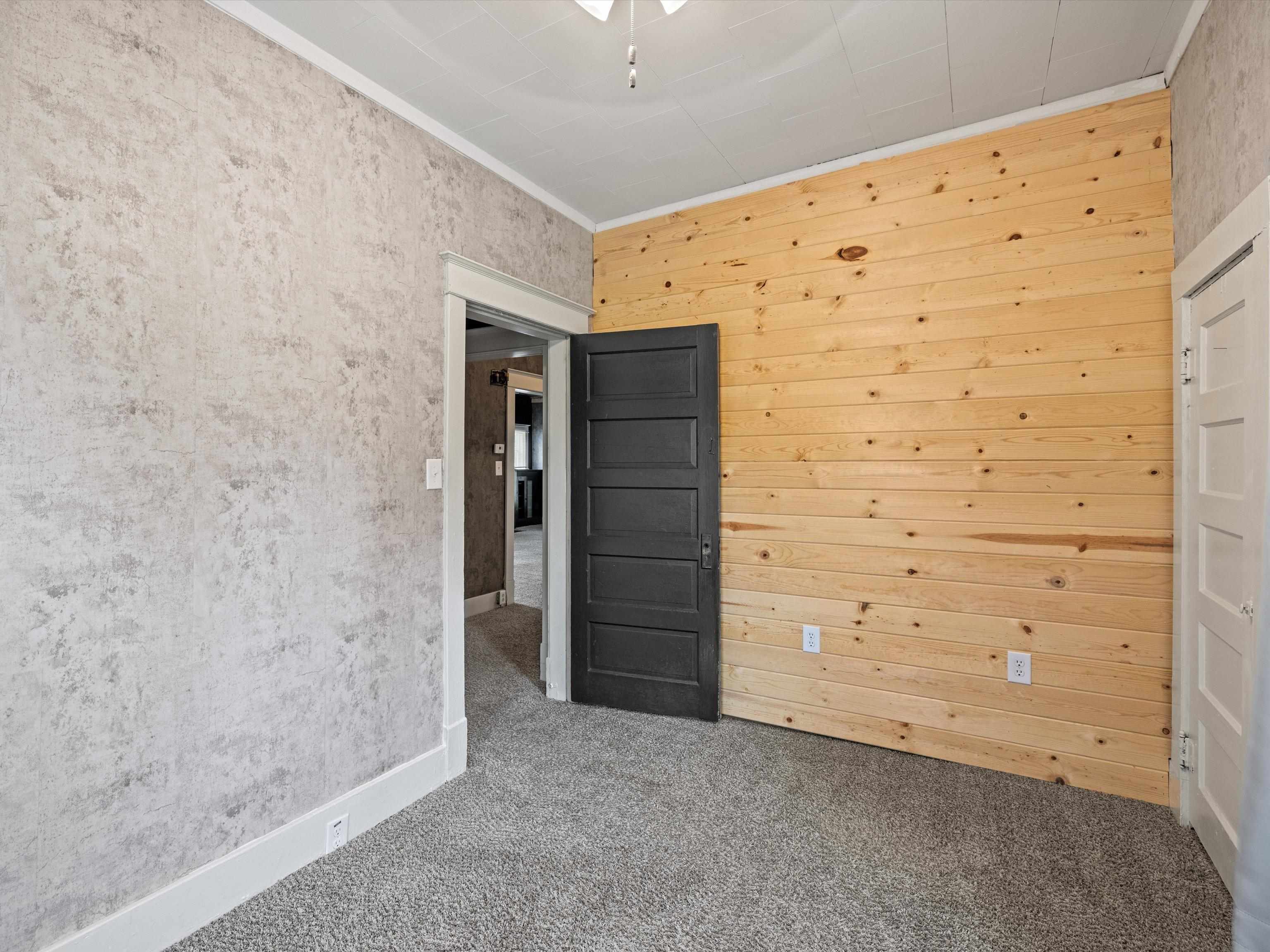 1102 Broad Street, Central City, Kentucky 42330, 3 Bedrooms Bedrooms, ,1 BathroomBathrooms,Single Family Residence,For Sale,Broad Street,90286