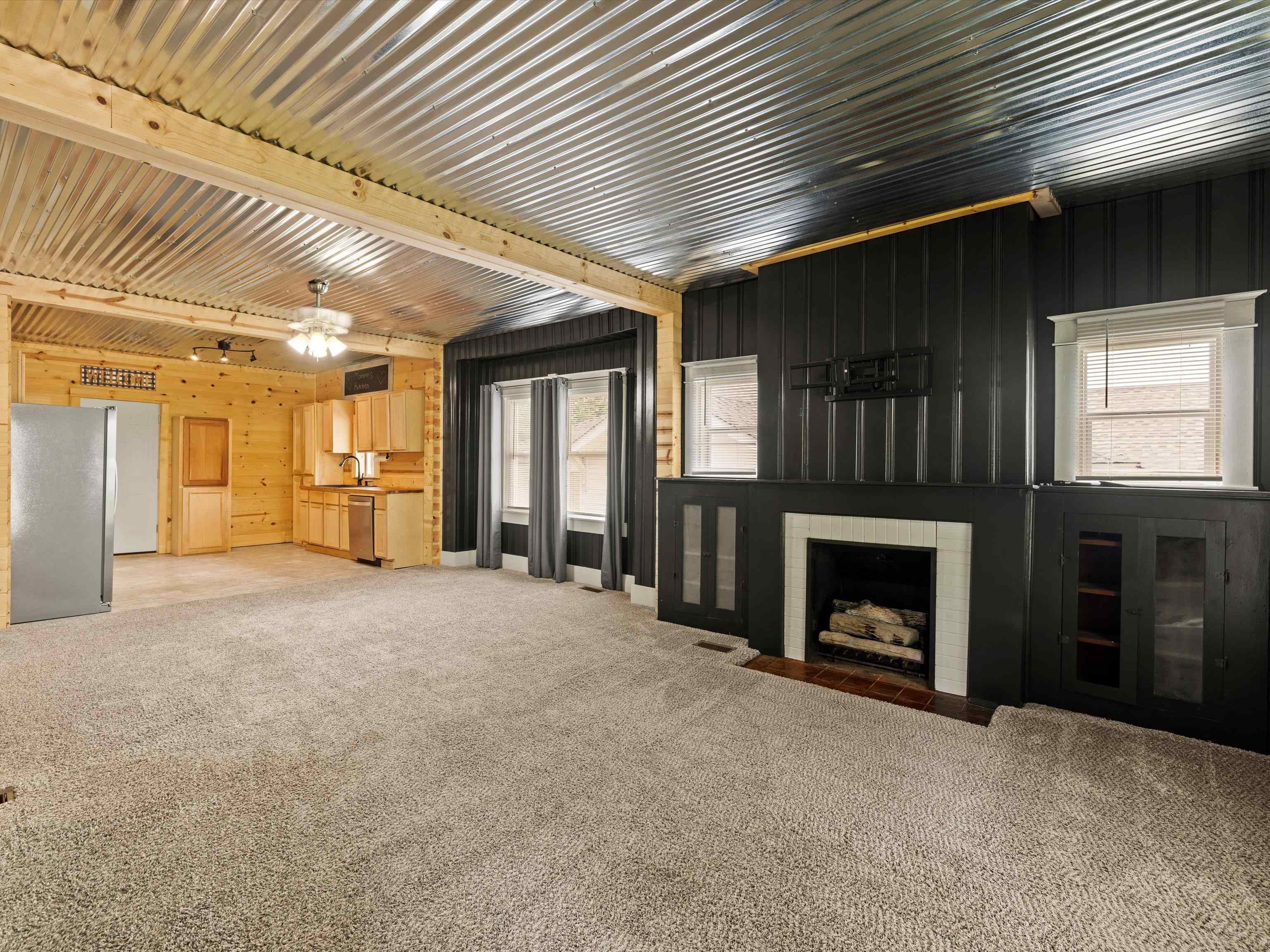 1102 Broad Street, Central City, Kentucky 42330, 3 Bedrooms Bedrooms, ,1 BathroomBathrooms,Single Family Residence,For Sale,Broad Street,90286