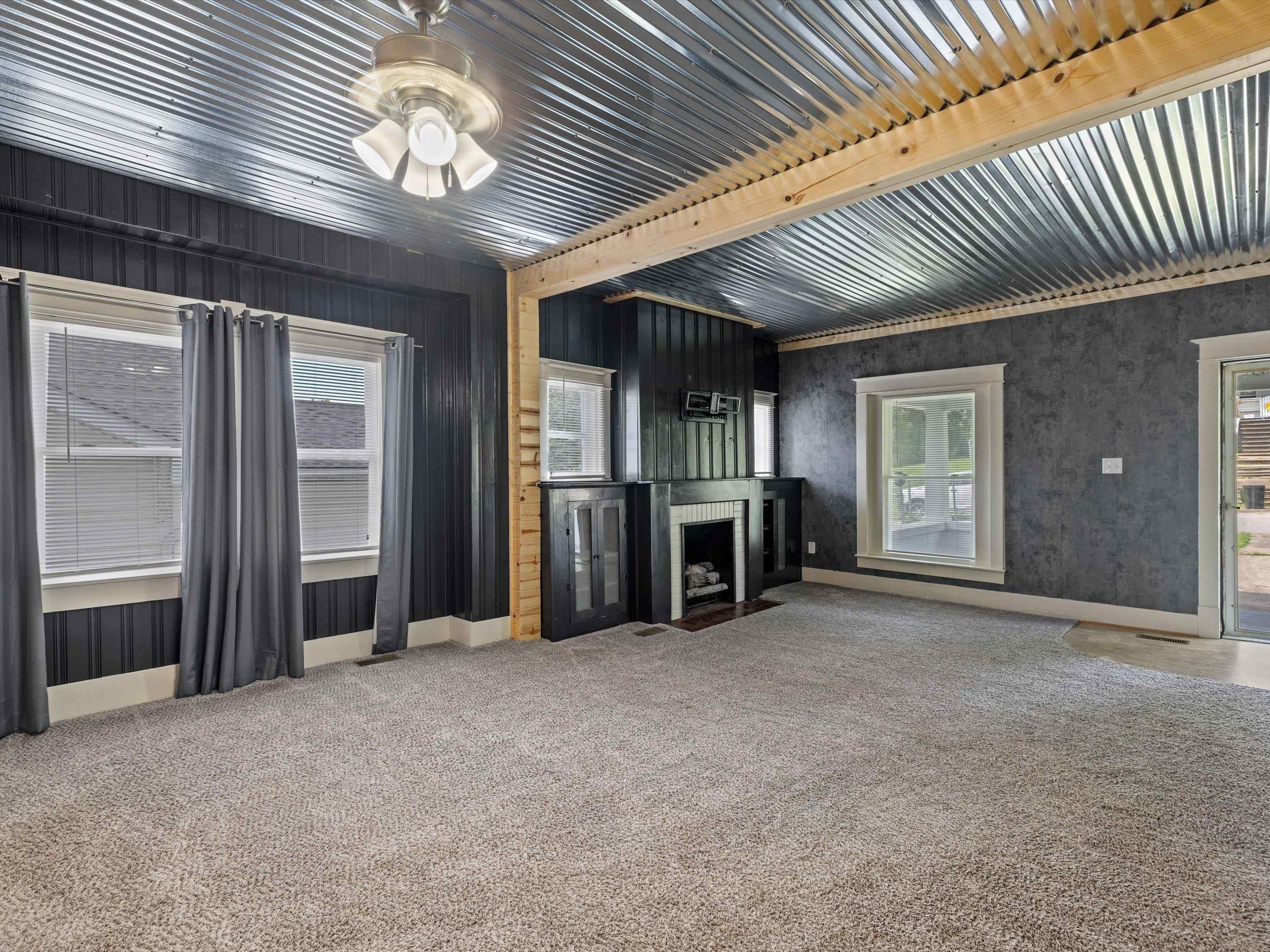 1102 Broad Street, Central City, Kentucky 42330, 3 Bedrooms Bedrooms, ,1 BathroomBathrooms,Single Family Residence,For Sale,Broad Street,90286