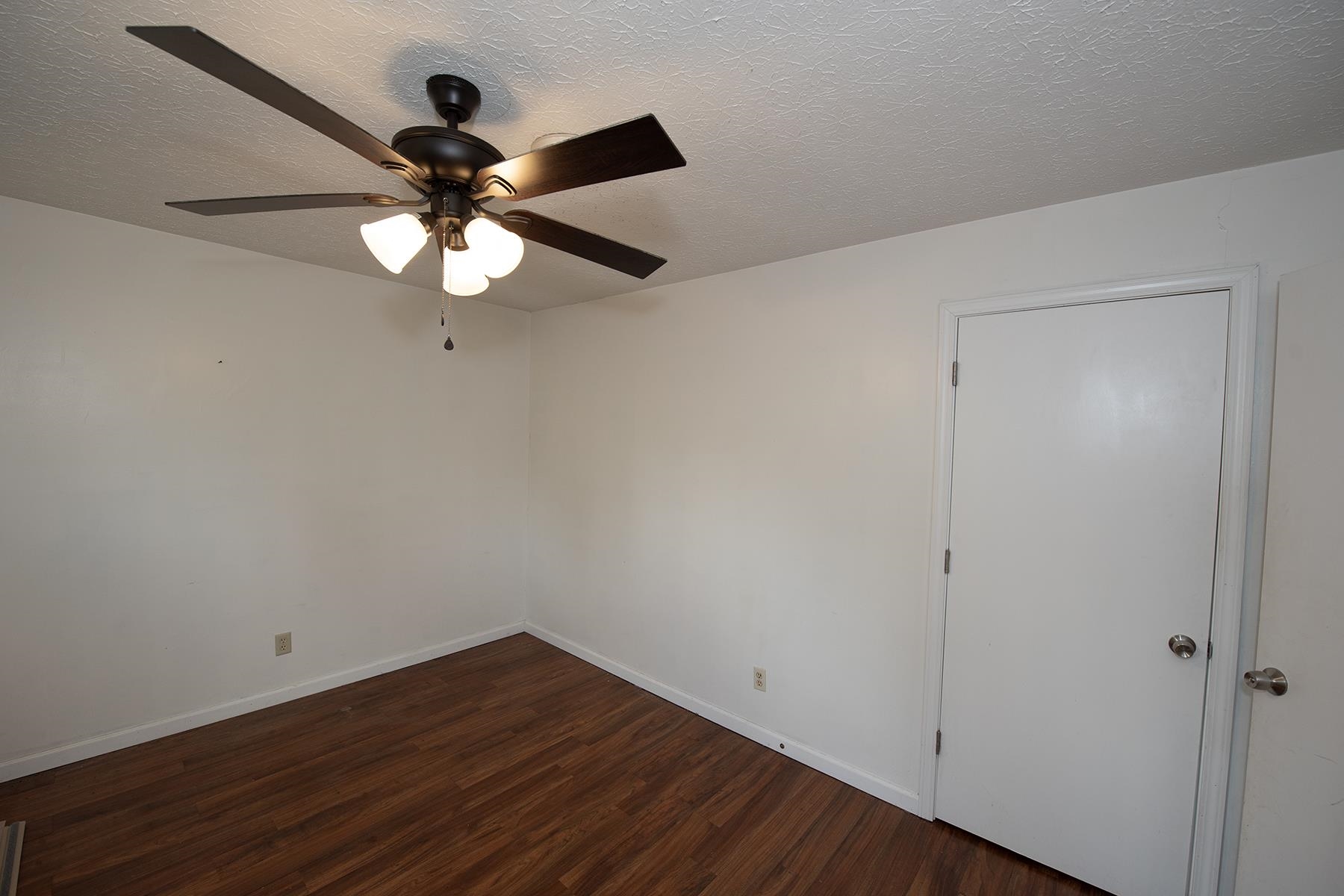 205 8 Mile Lane, Greenville, Kentucky 42345, 3 Bedrooms Bedrooms, ,1 BathroomBathrooms,Single Family Residence,For Sale,8 Mile Lane,90294