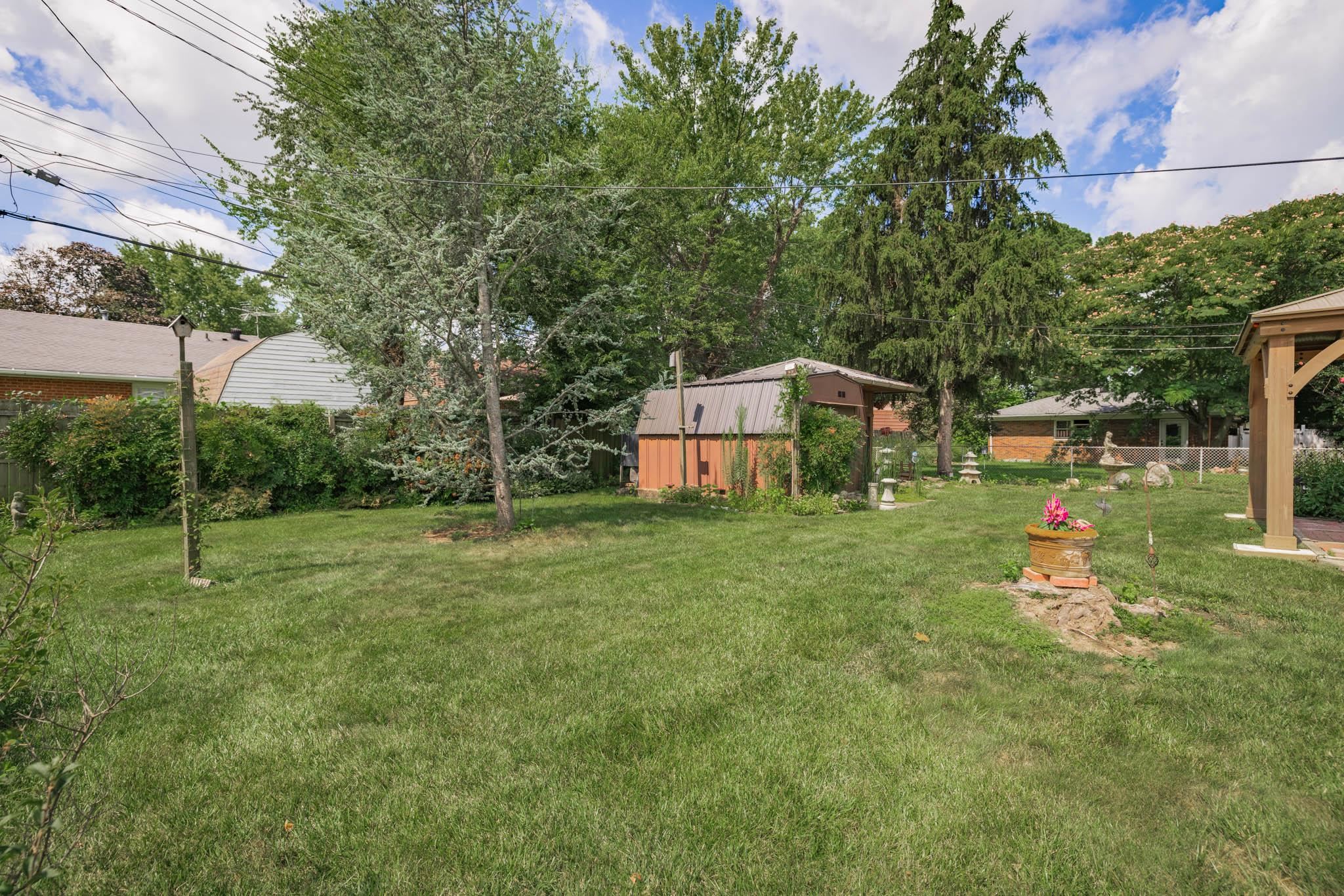 820 Parkway Drive South, Owensboro, Kentucky 42303, 2 Bedrooms Bedrooms, ,2 BathroomsBathrooms,Single Family Residence,For Sale,Parkway Drive South,90300