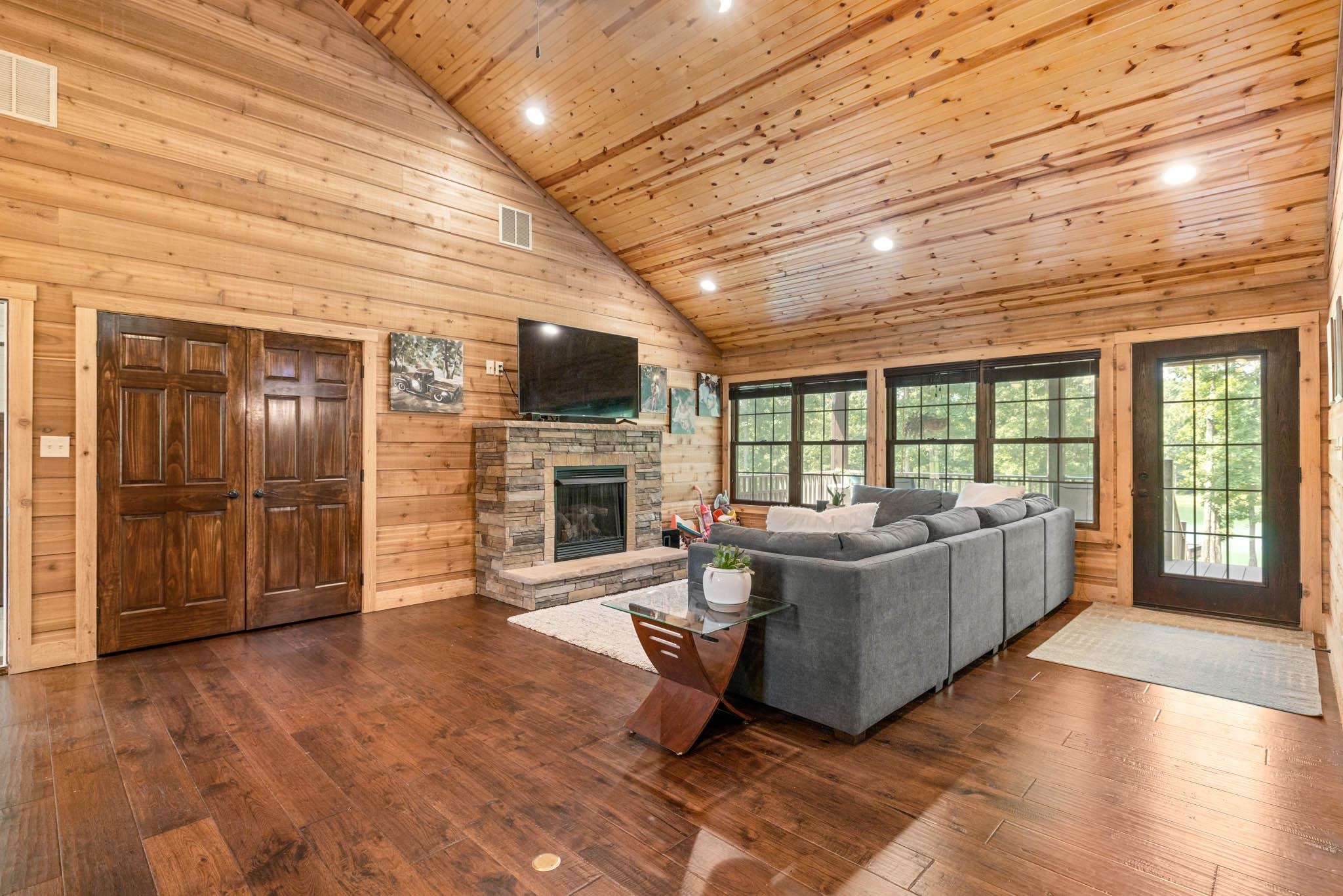 Cathedral ceiling, gas fireplace, engineered hardwood flooring