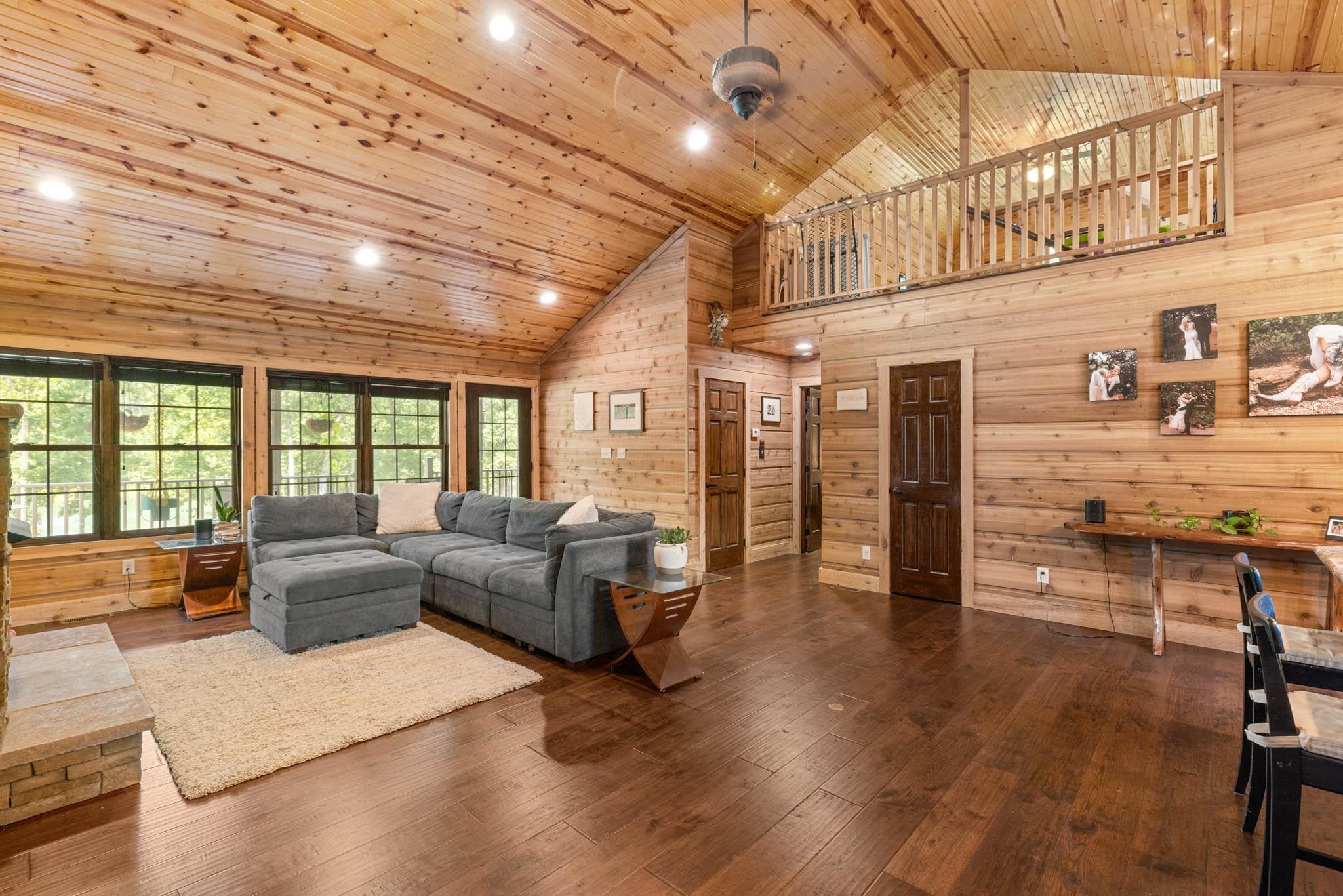 371 Bear Run Ln., Hartford, Kentucky 42347, 3 Bedrooms Bedrooms, ,2 BathroomsBathrooms,Single Family Residence,For Sale,Bear Run Ln.,90305