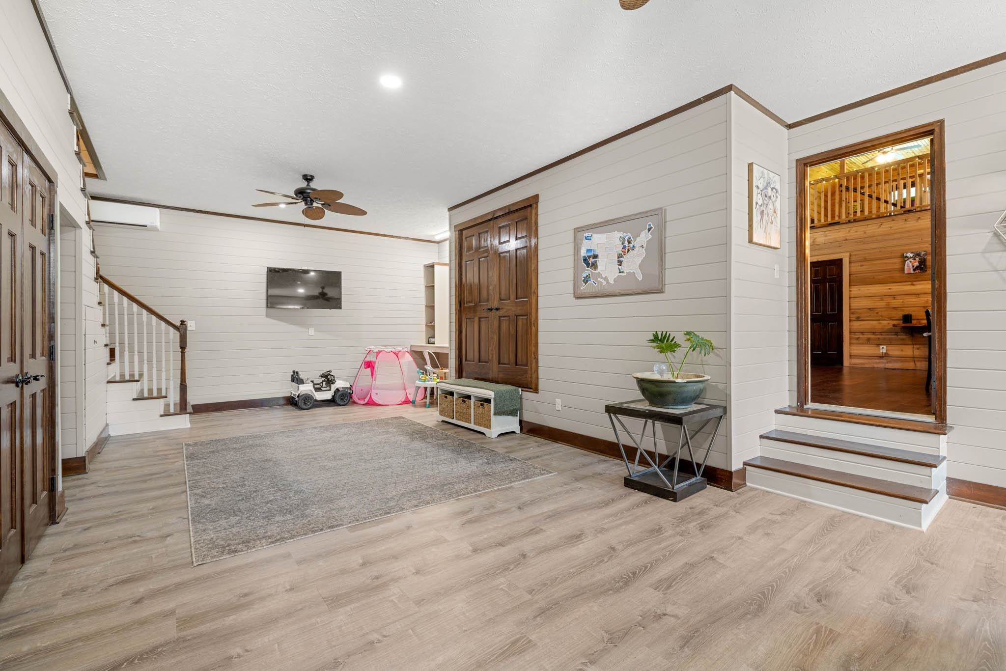 371 Bear Run Ln., Hartford, Kentucky 42347, 3 Bedrooms Bedrooms, ,2 BathroomsBathrooms,Single Family Residence,For Sale,Bear Run Ln.,90305