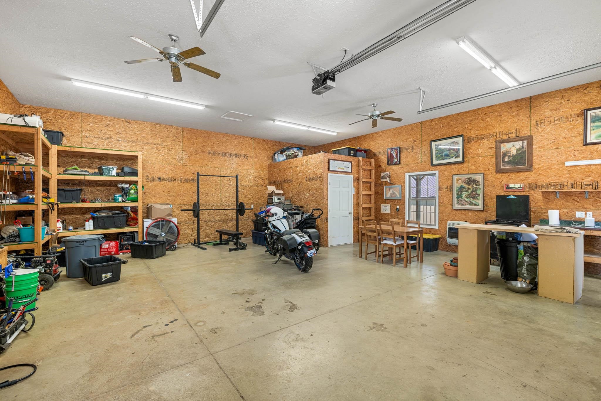 371 Bear Run Ln., Hartford, Kentucky 42347, 3 Bedrooms Bedrooms, ,2 BathroomsBathrooms,Single Family Residence,For Sale,Bear Run Ln.,90305