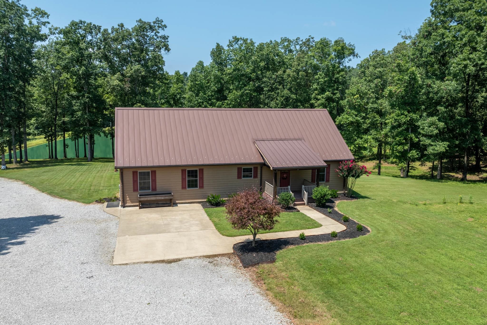371 Bear Run Ln., Hartford, Kentucky 42347, 3 Bedrooms Bedrooms, ,2 BathroomsBathrooms,Single Family Residence,For Sale,Bear Run Ln.,90305