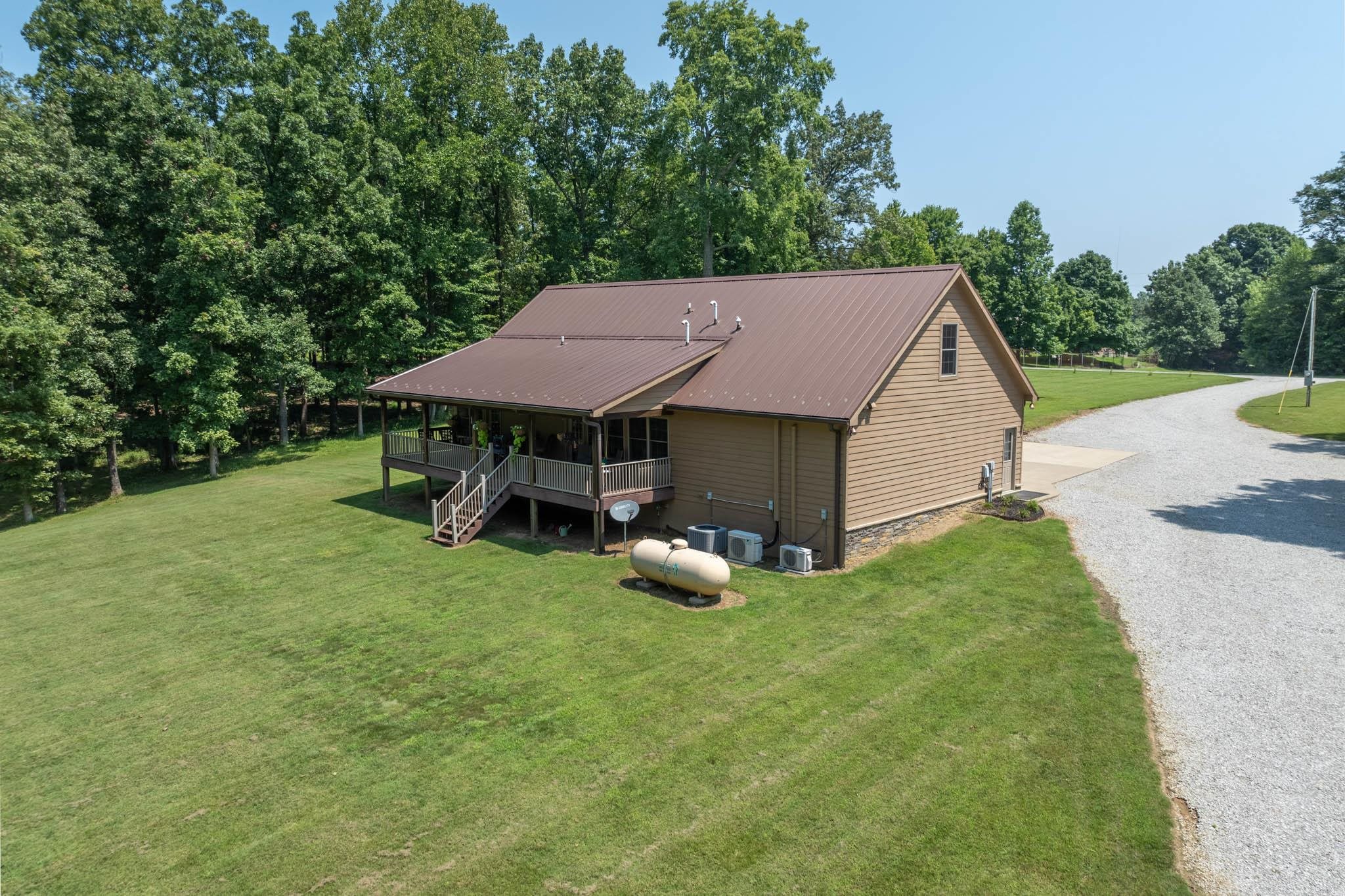 371 Bear Run Ln., Hartford, Kentucky 42347, 3 Bedrooms Bedrooms, ,2 BathroomsBathrooms,Single Family Residence,For Sale,Bear Run Ln.,90305